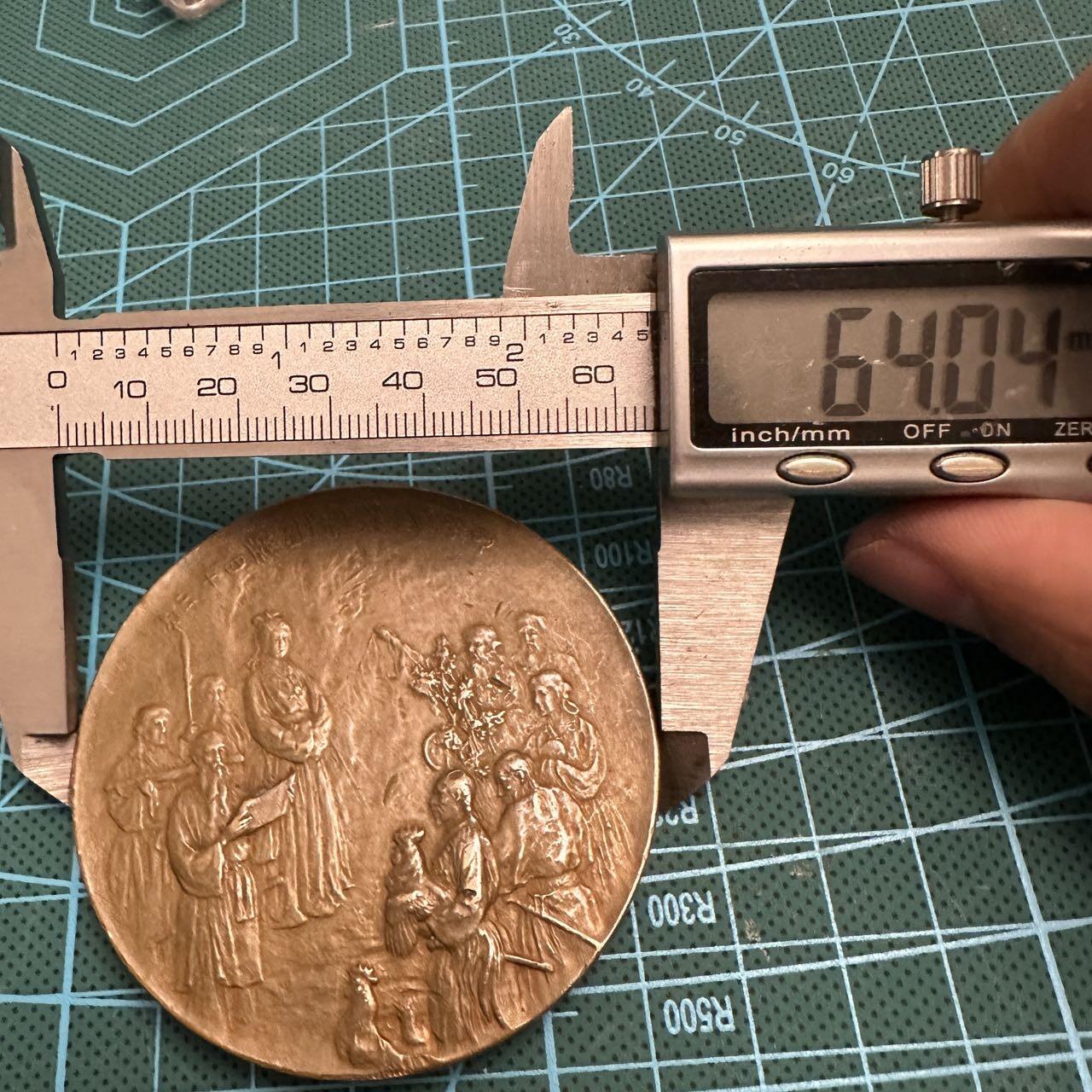 蒂克钱币-第46场 日本章牌专场 明治43年 明治三等铜赏牌 铜章64mm 166g 弱品