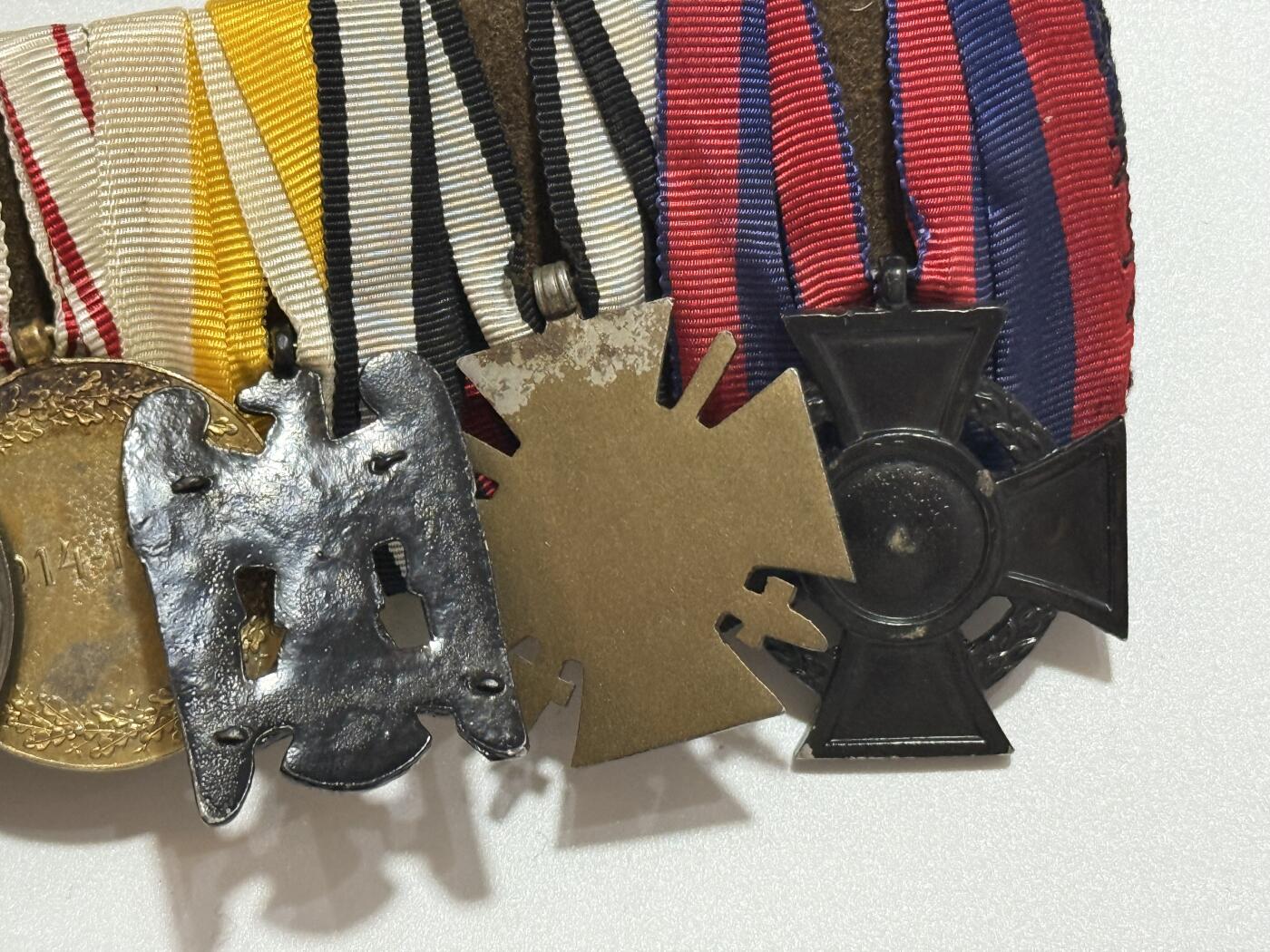 韵星假日精品2025秋季军品类拍卖会-- Rimey Holidays Boutique 2025 Autumn Militaria Sale 帝德勋奖章六联排—二级奥古斯特勋章、荣誉十字奖章、二级西里西亚鹰勋章、奥地利一战参战奖章、匈牙利一战参战奖章、保加利亚一战参战奖章