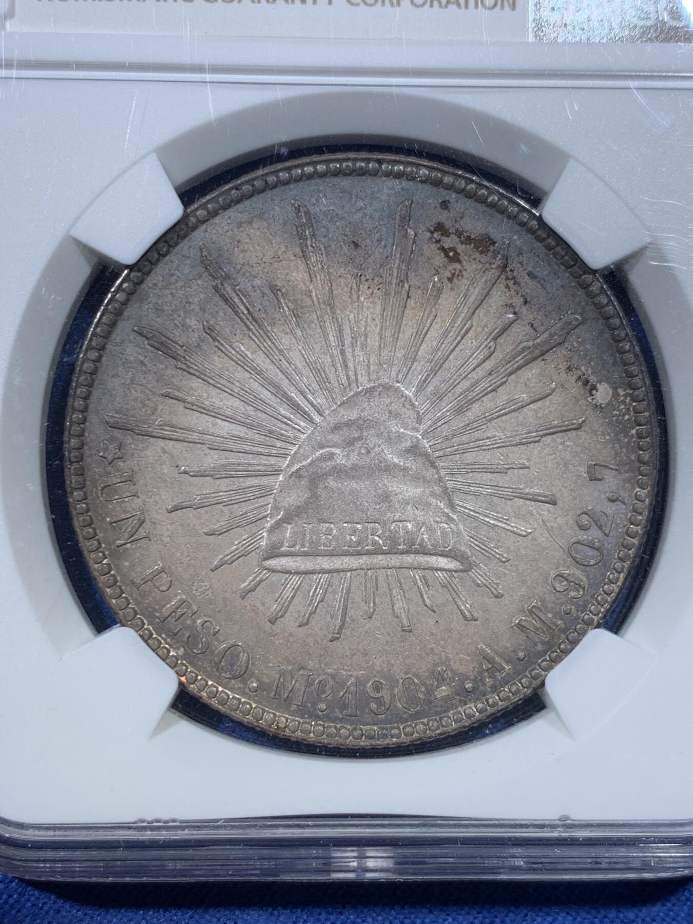 《竞宝斋》第432场 周日，周一 2场连拍 （全场包邮） NGC MS63 墨西哥1904年MO AM版直边鹰洋，原味老黑彩，羽毛保存不错