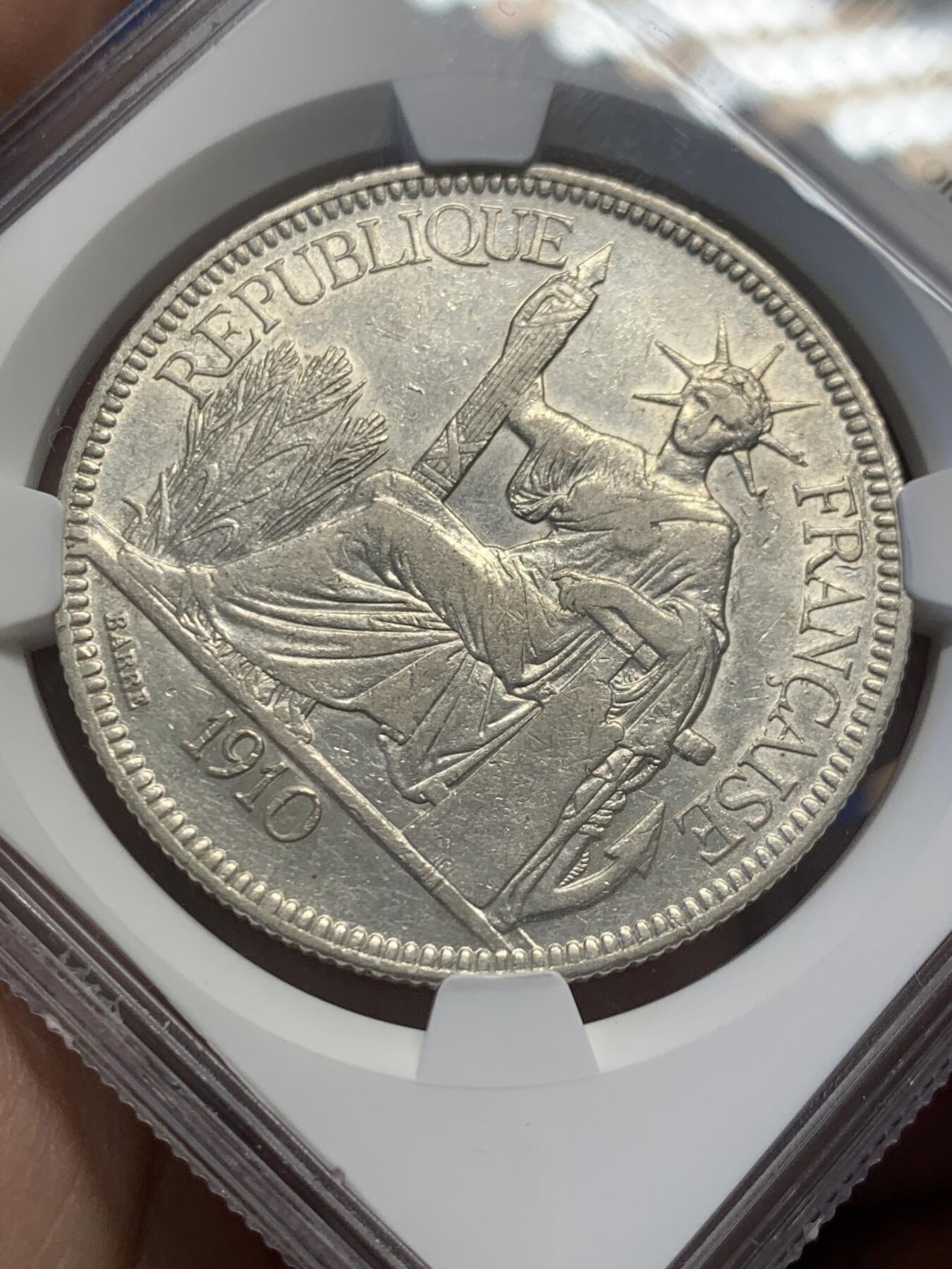 《竞宝斋》第432场 周日，周一 2场连拍 （全场包邮） NGC AU50 法属印支1910年坐洋，坐洋五珍之一，有分难得！