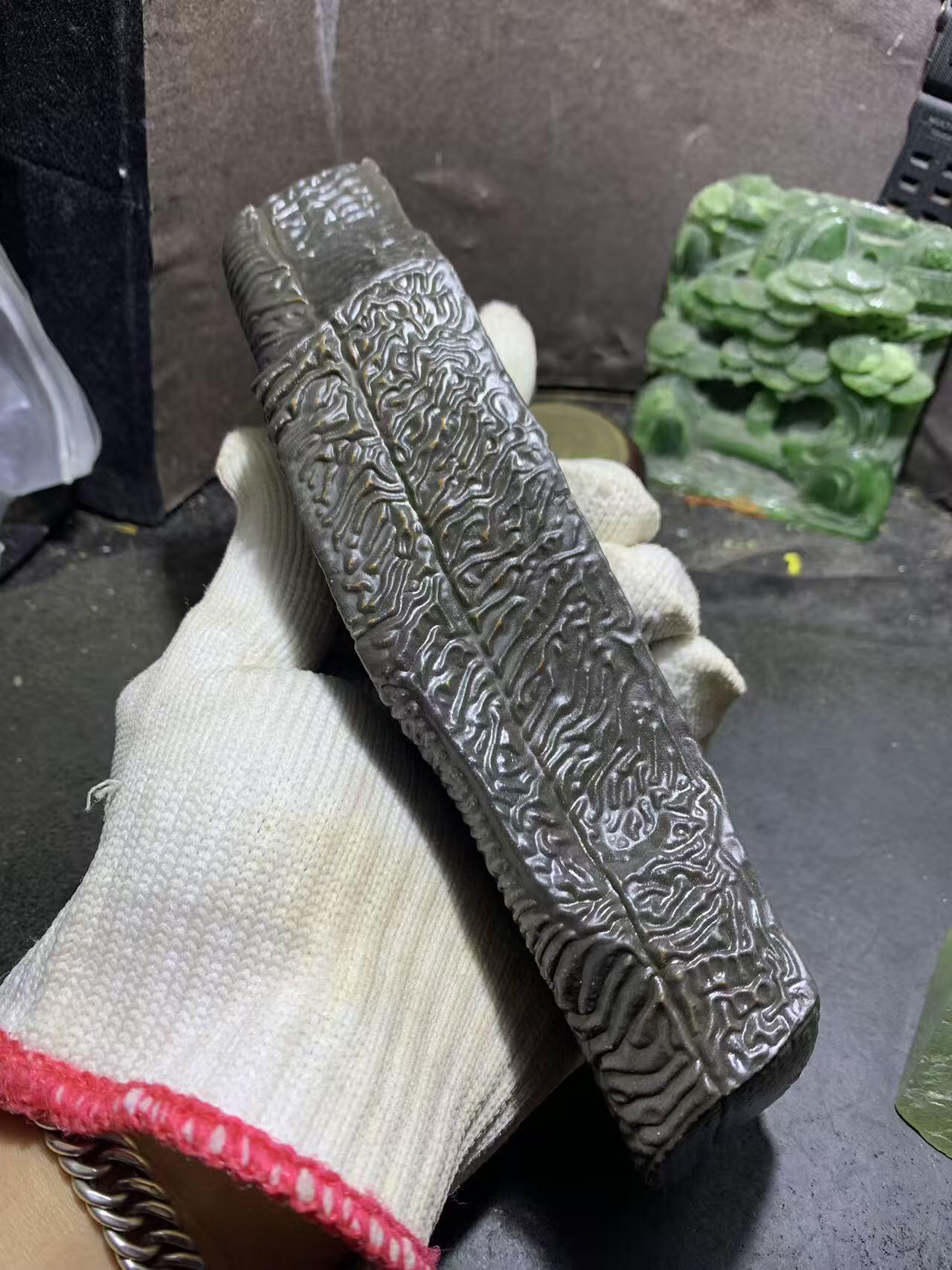 放一块福利，精美新疆泥石把件（摆件）一块