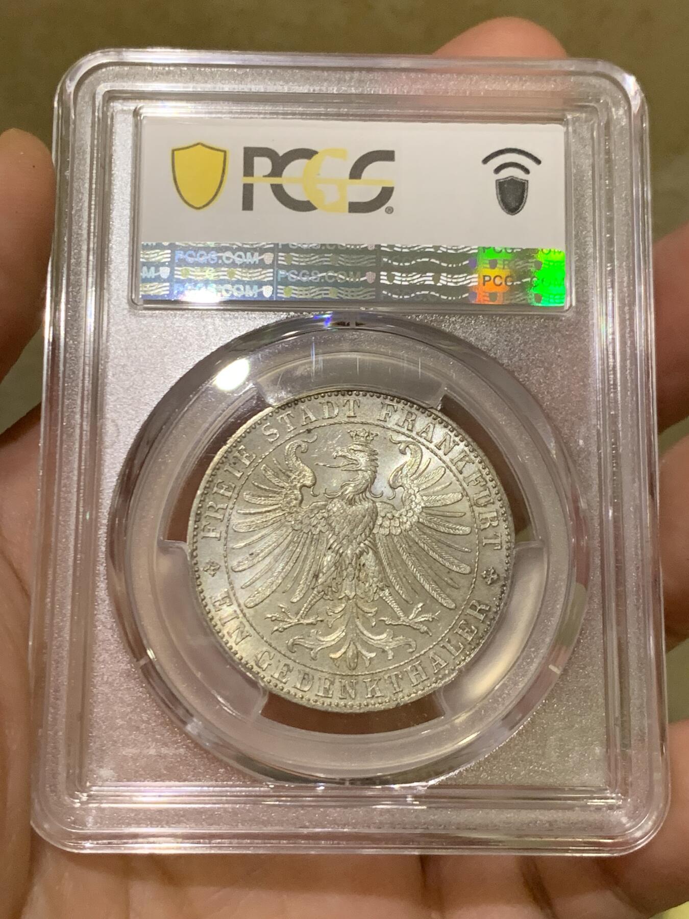 《竞宝斋》第432场 周日，周一 2场连拍 （全场包邮） PCGS MS64 德国1863年法兰克福王子议会泰勒银币，底板状态漂亮，经典的法兰克福市政厅