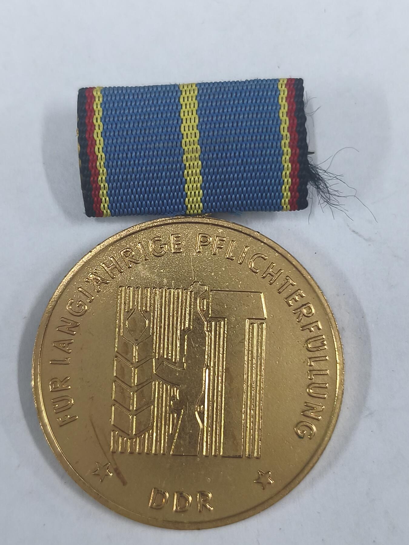 韵星假日拍卖第二十九期 -- Rimey Holidays Auction 29 民主德国金级为加强国防而多年服务讲座