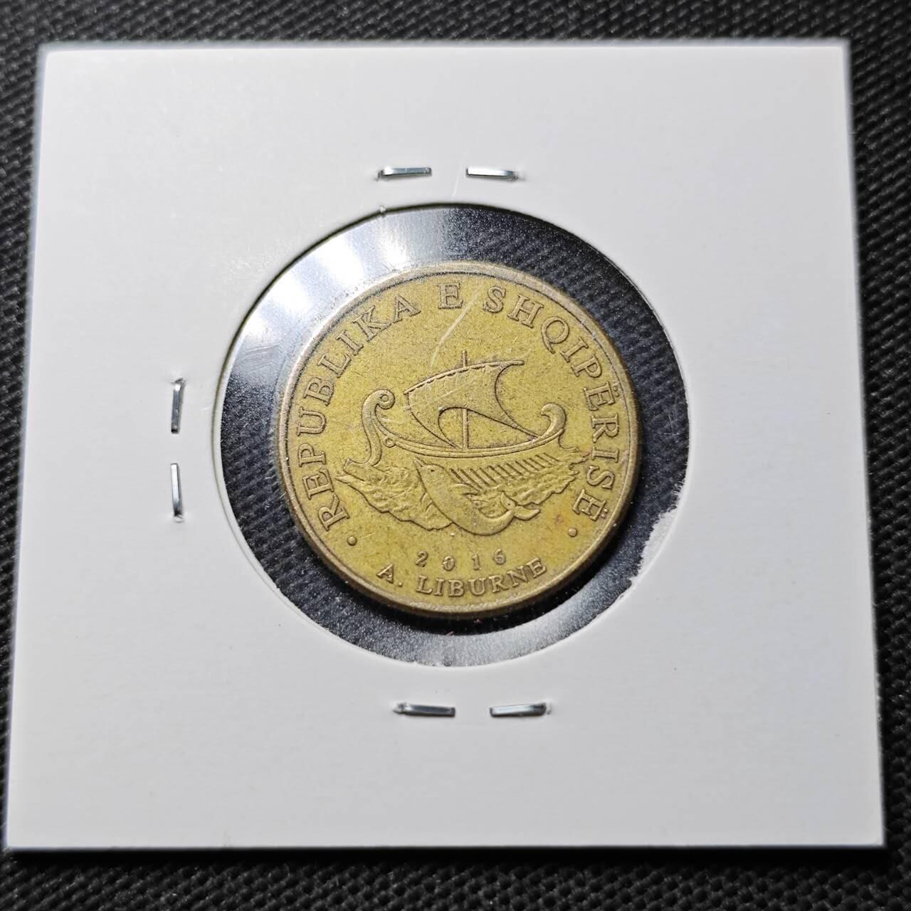 KK钱币收藏小铺  第359场  2月预留时间 周末发货  阿尔巴尼亚20列克