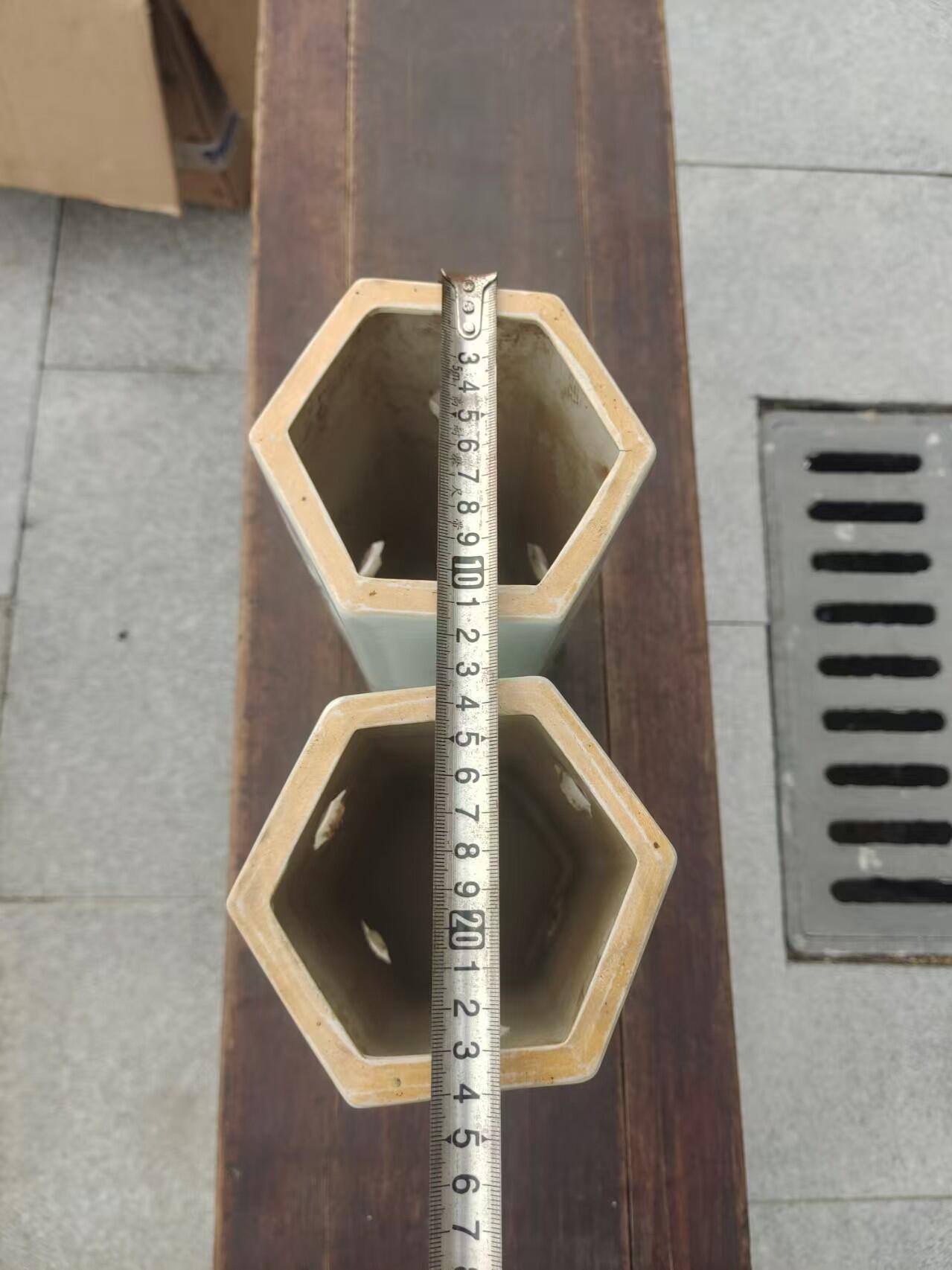 民国浅降彩山水六方帽筒一对 器型规整，画工精美，山水人物纹饰，带开窗设计