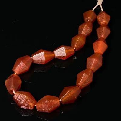 听雨轩（九） - 红玛瑙五棱手串20*14毫米*15颗 橘皮纹细腻