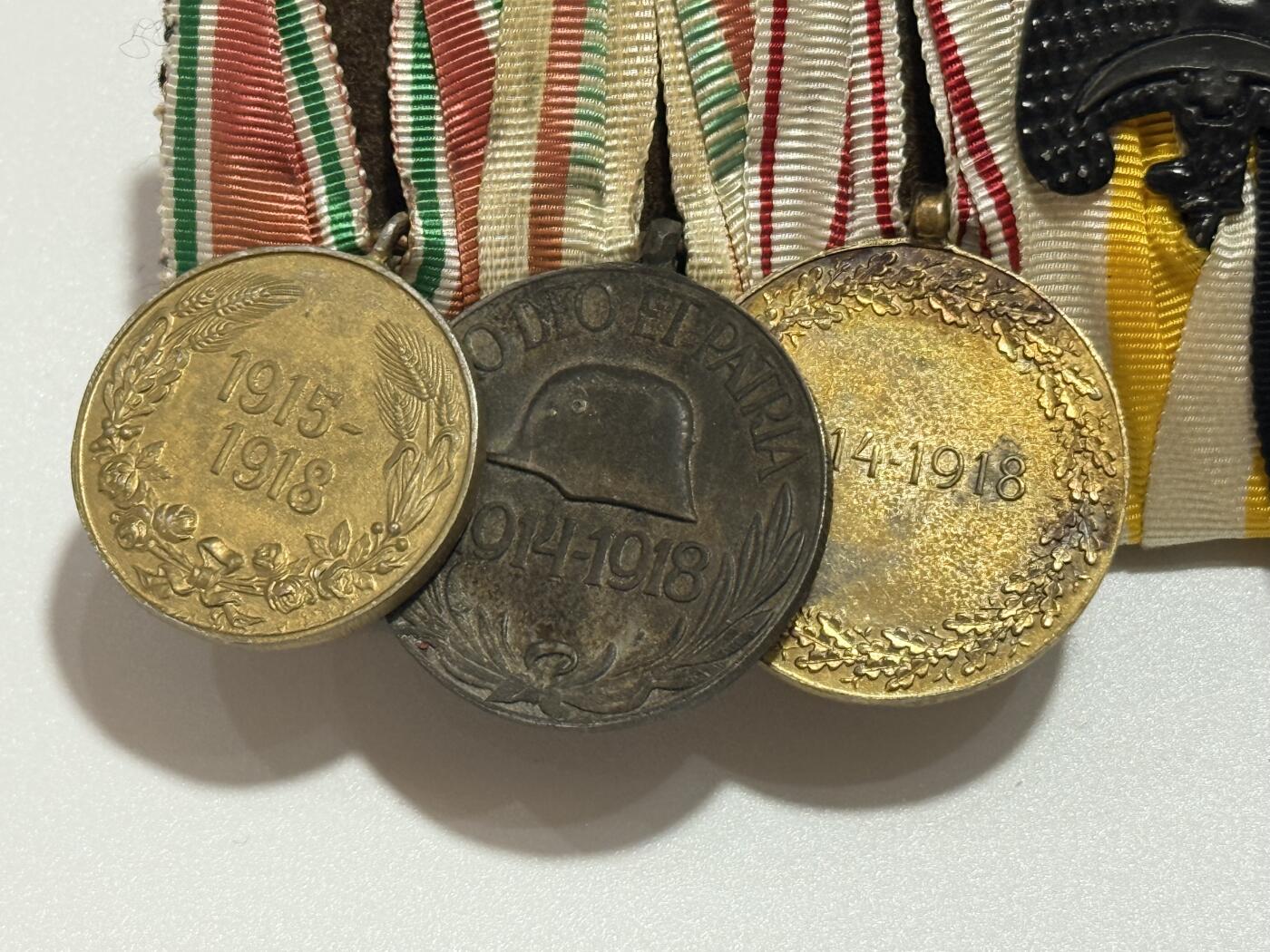 韵星假日精品2025秋季军品类拍卖会-- Rimey Holidays Boutique 2025 Autumn Militaria Sale 帝德勋奖章六联排—二级奥古斯特勋章、荣誉十字奖章、二级西里西亚鹰勋章、奥地利一战参战奖章、匈牙利一战参战奖章、保加利亚一战参战奖章