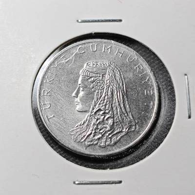 KK钱币收藏小铺  第359场  2月预留时间 周末发货 -  1972土耳其50库鲁 披纱女士 品不错