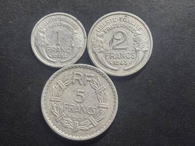 邮泉阁限时拍卖第三十二场 法国硬币专场（硬币在国外。请付邮费6元。） - 第四共和国1945年3枚