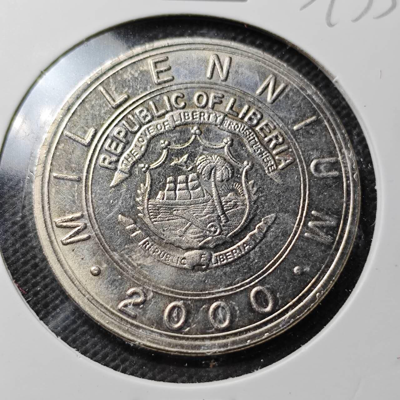 KK钱币收藏小铺  第359场  2月预留时间 周末发货  2000利比里亚5元 生肖兔纪念币