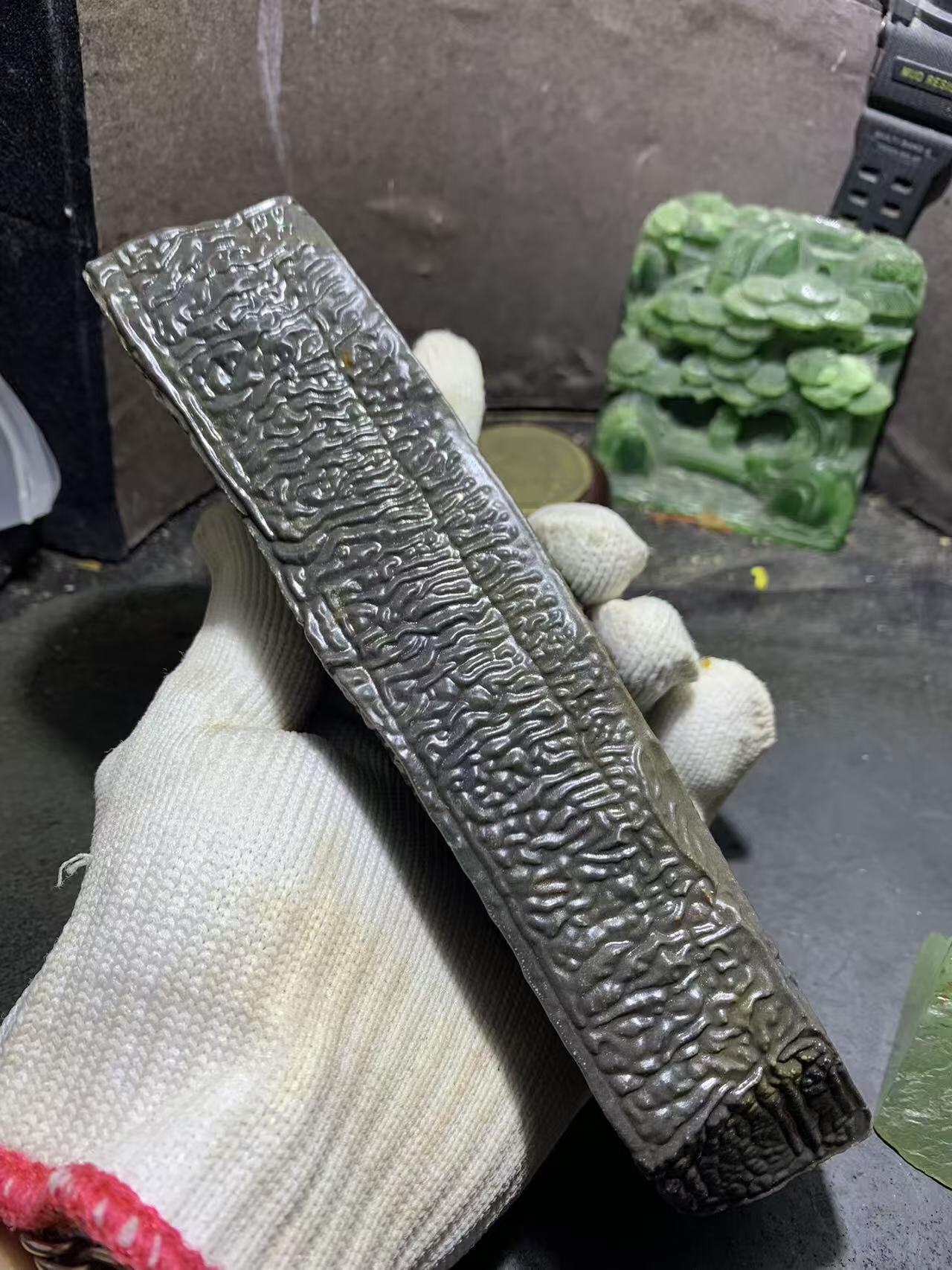 放一块福利，精美新疆泥石把件（摆件）一块
