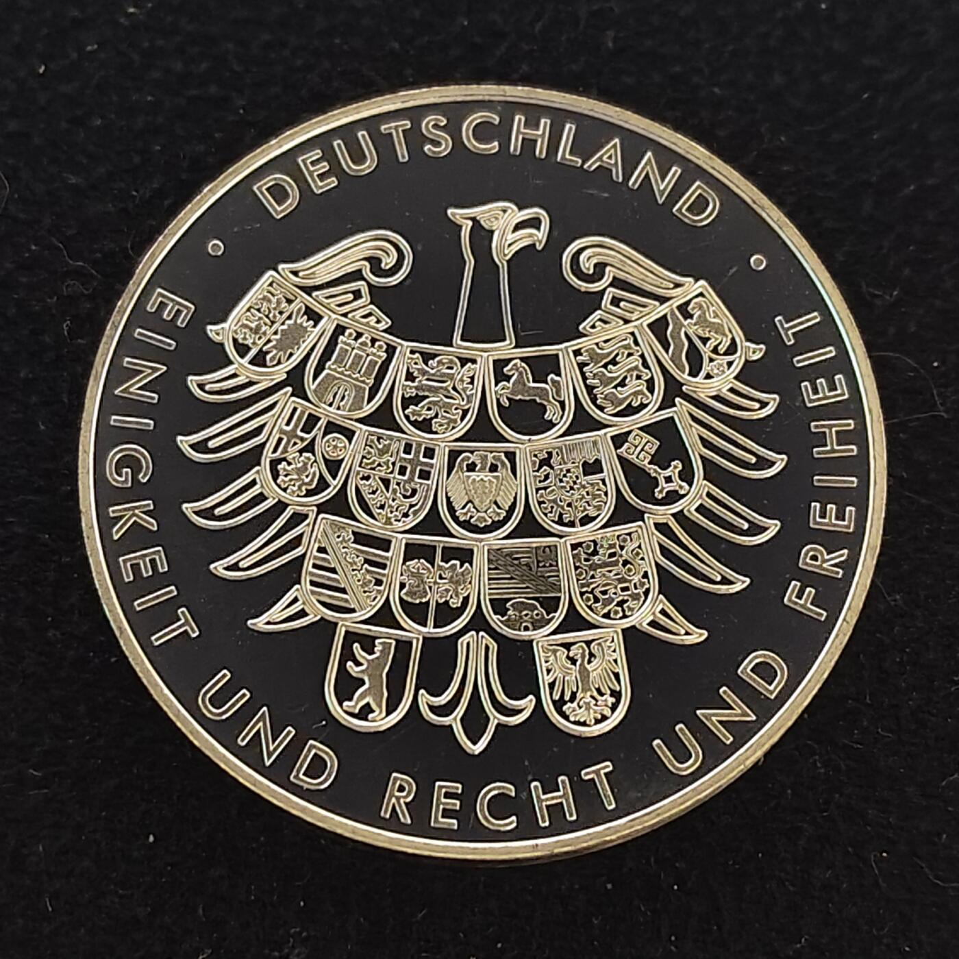 【全场包邮】纯粹捡漏拍472场（免费代拍第9场） 【纪念章】德国2010年温哥华冬奥会精制克朗型镀银纪念章