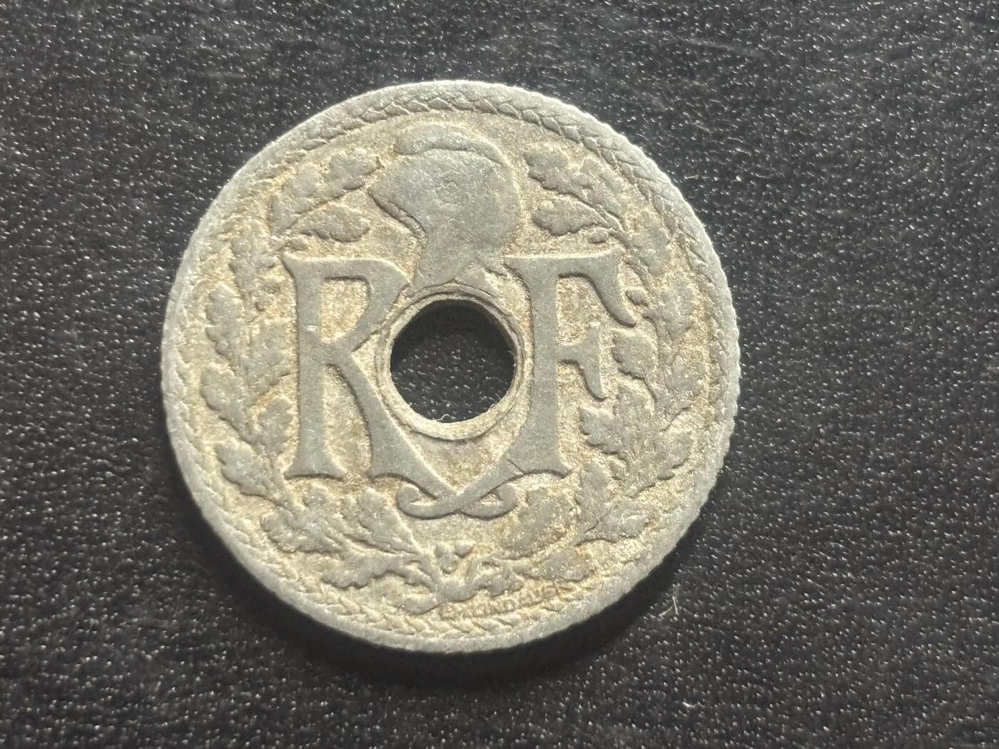 邮泉阁限时拍卖第三十二场 法国硬币专场（硬币在国外。请付邮费6元。） 第四共和国1941年10分-版