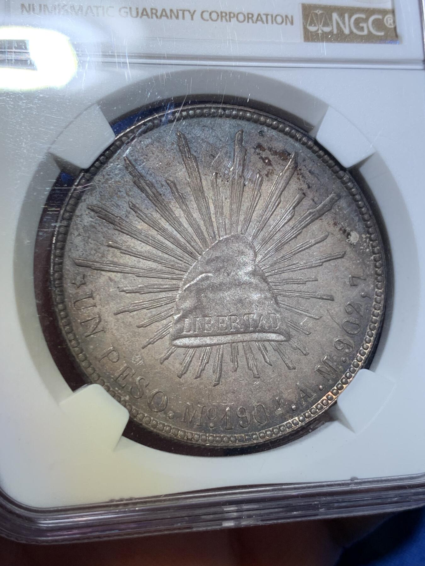 《竞宝斋》第432场 周日，周一 2场连拍 （全场包邮） NGC MS63 墨西哥1904年MO AM版直边鹰洋，原味老黑彩，羽毛保存不错