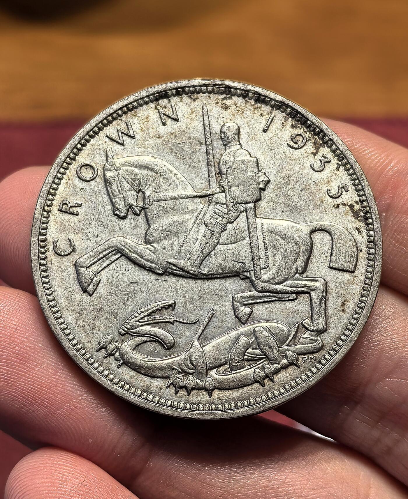 南宋泉阁俄币 外币 国币 专场第十八期 【送拍无额外佣金】 英国 1935年 乔治五世木马剑1克朗大银币 好品