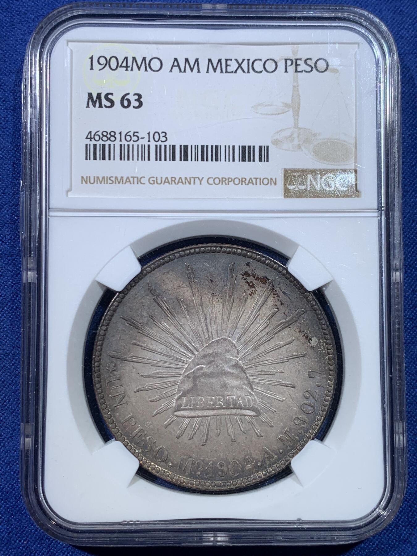《竞宝斋》第432场 周日，周一 2场连拍 （全场包邮） NGC MS63 墨西哥1904年MO AM版直边鹰洋，原味老黑彩，羽毛保存不错