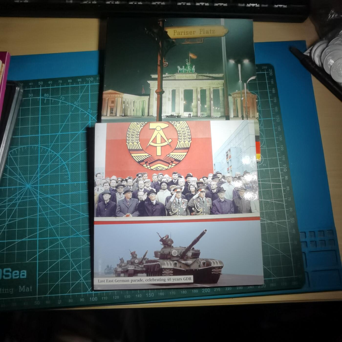 沼泽如烟--第887场 东德币册一本