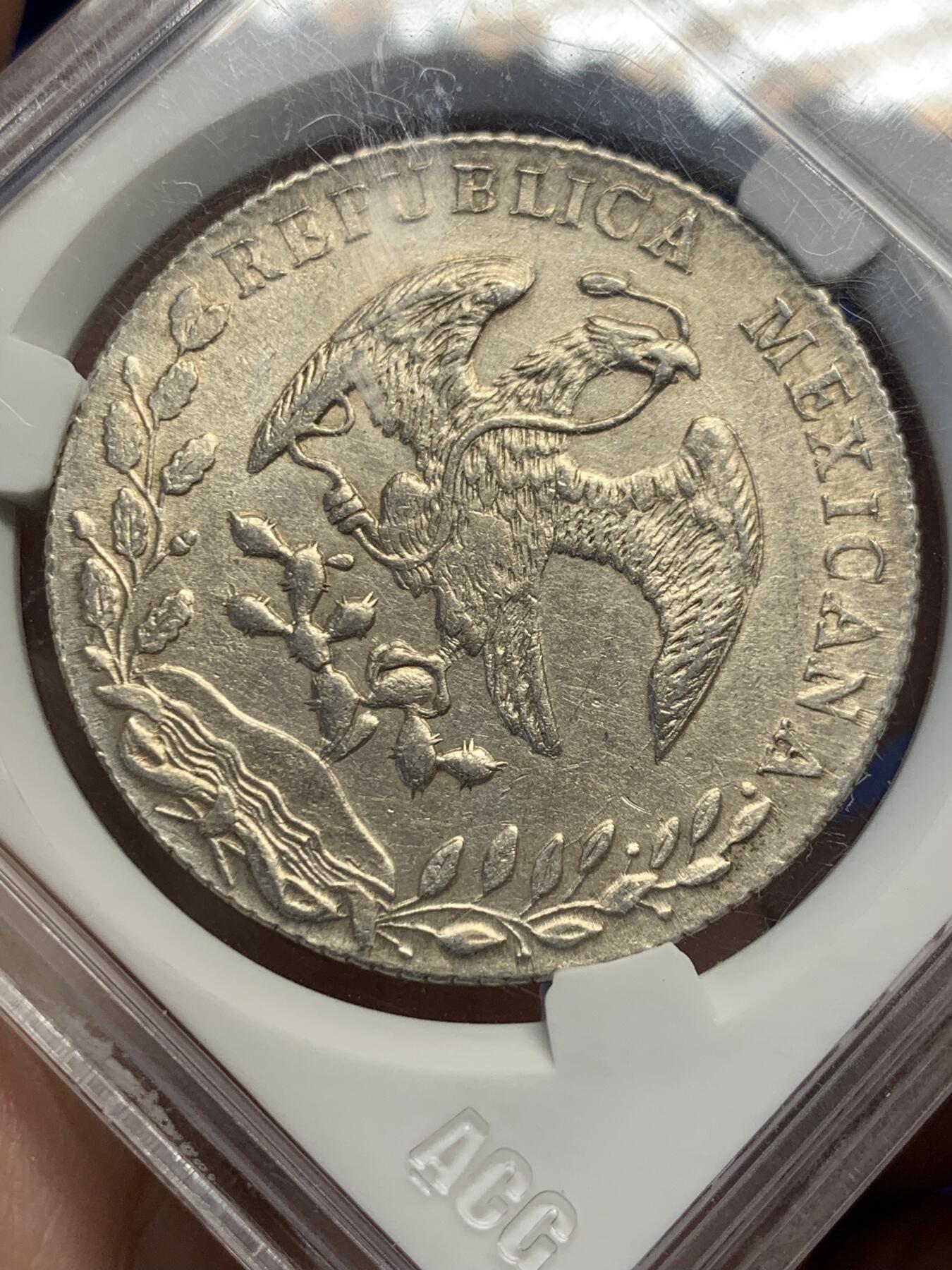 《竞宝斋》第432场 周日，周一 2场连拍 （全场包邮） ACG XF45 墨西哥1883年鹰洋8R 无戳无划，羽毛完整度不错，磨损小