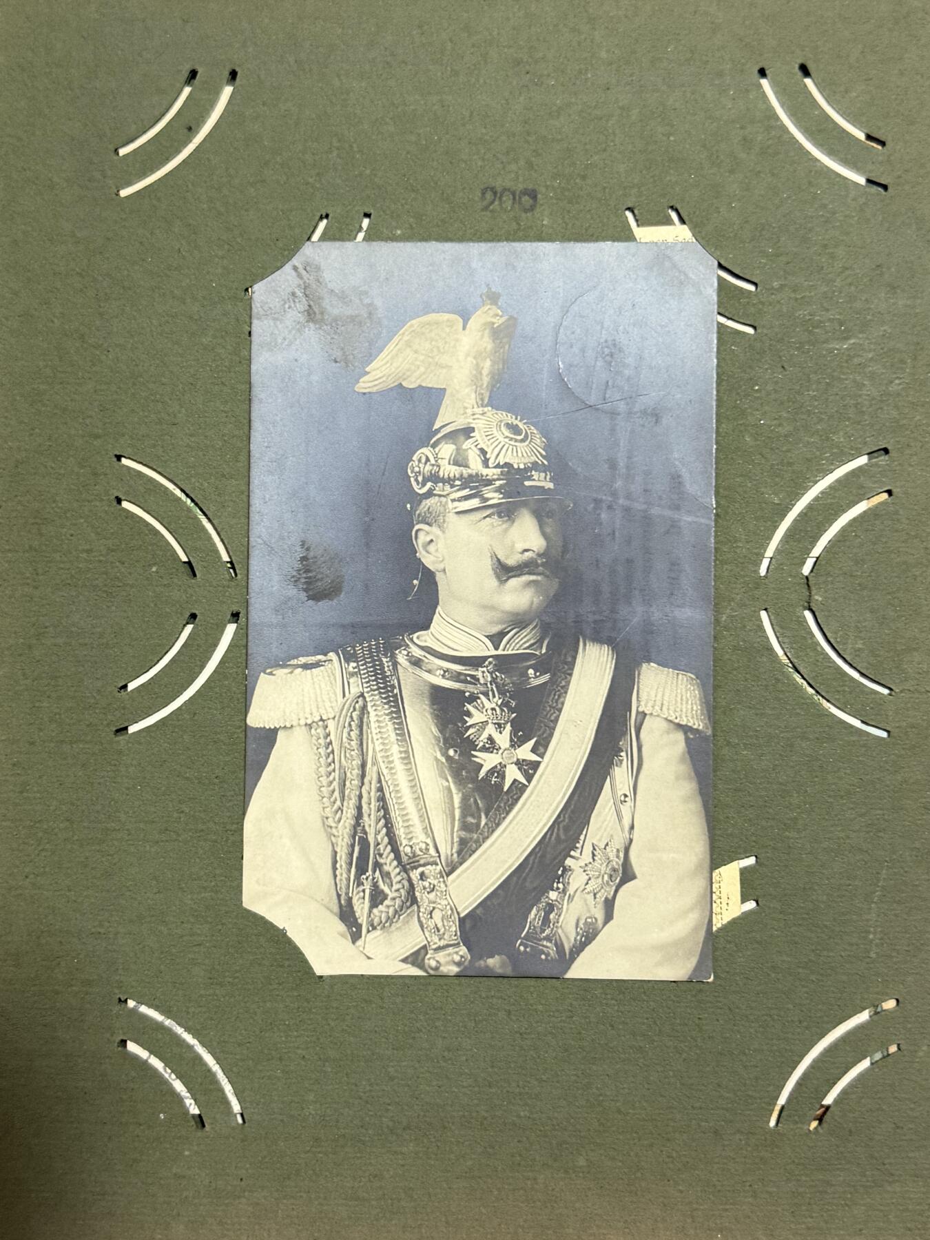 韵星假日精品2025秋季军品类拍卖会-- Rimey Holidays Boutique 2025 Autumn Militaria Sale .帝德相册，包含70张明信片，跨度一战—二战