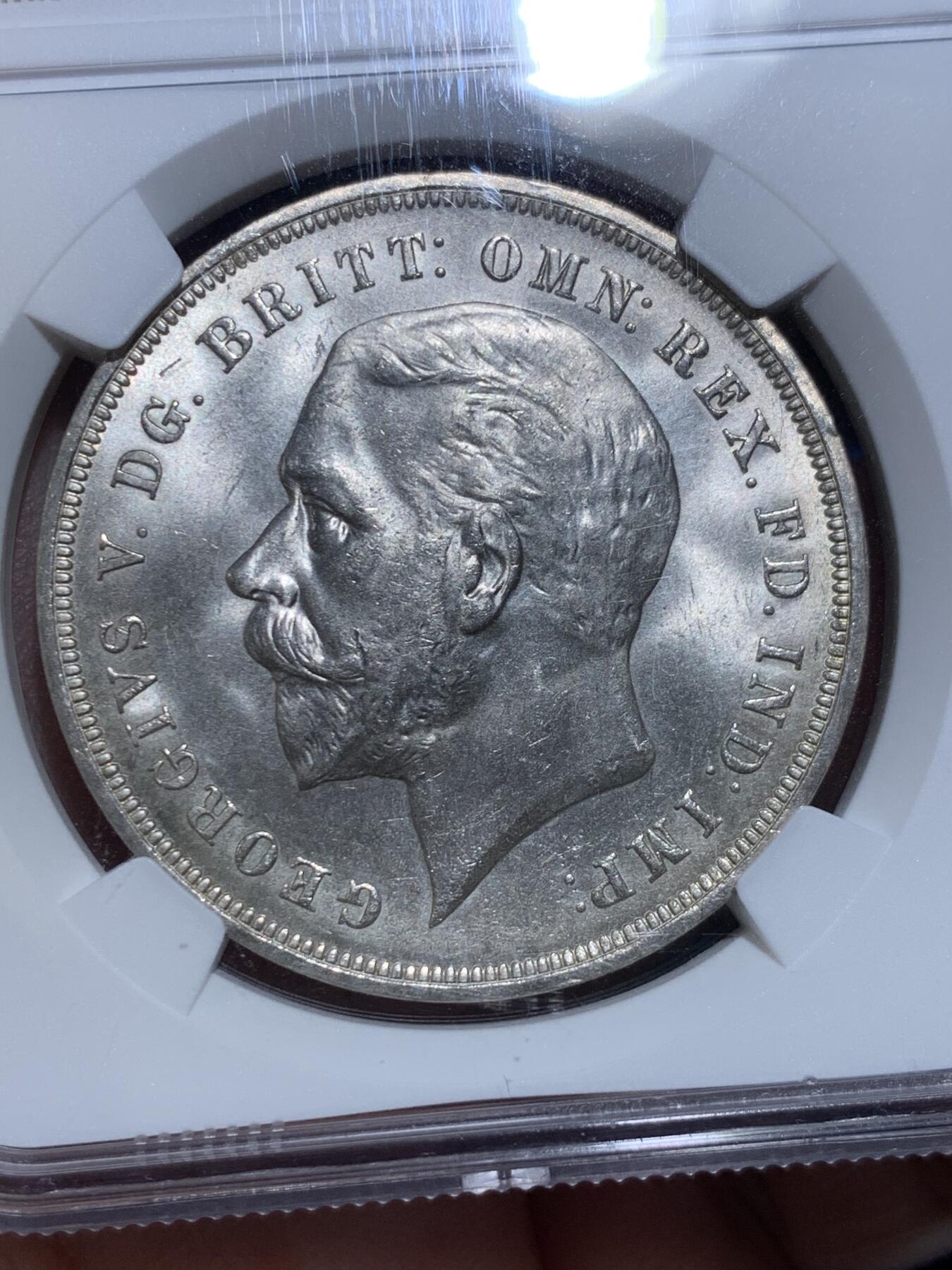 《竞宝斋》第432场 周日，周一 2场连拍 （全场包邮） NGC MS63 英国1935年乔治五世1克朗木马剑银币 状态极佳