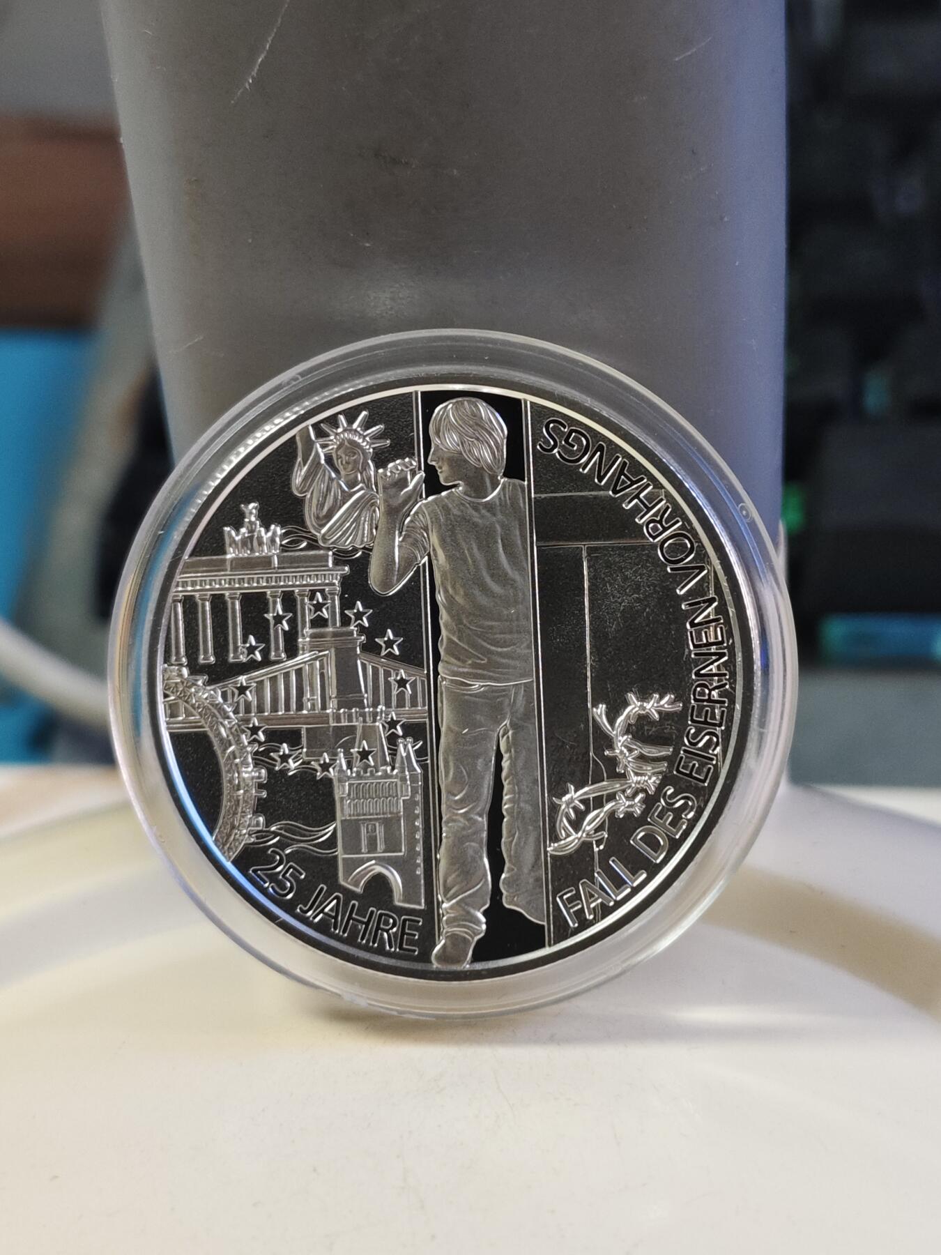 第180期拍卖【长期征集拍品】【北京币展专场】 获奖奥地利2014年柏林墙铁幕倒下25周年纪念银币，900银，20克