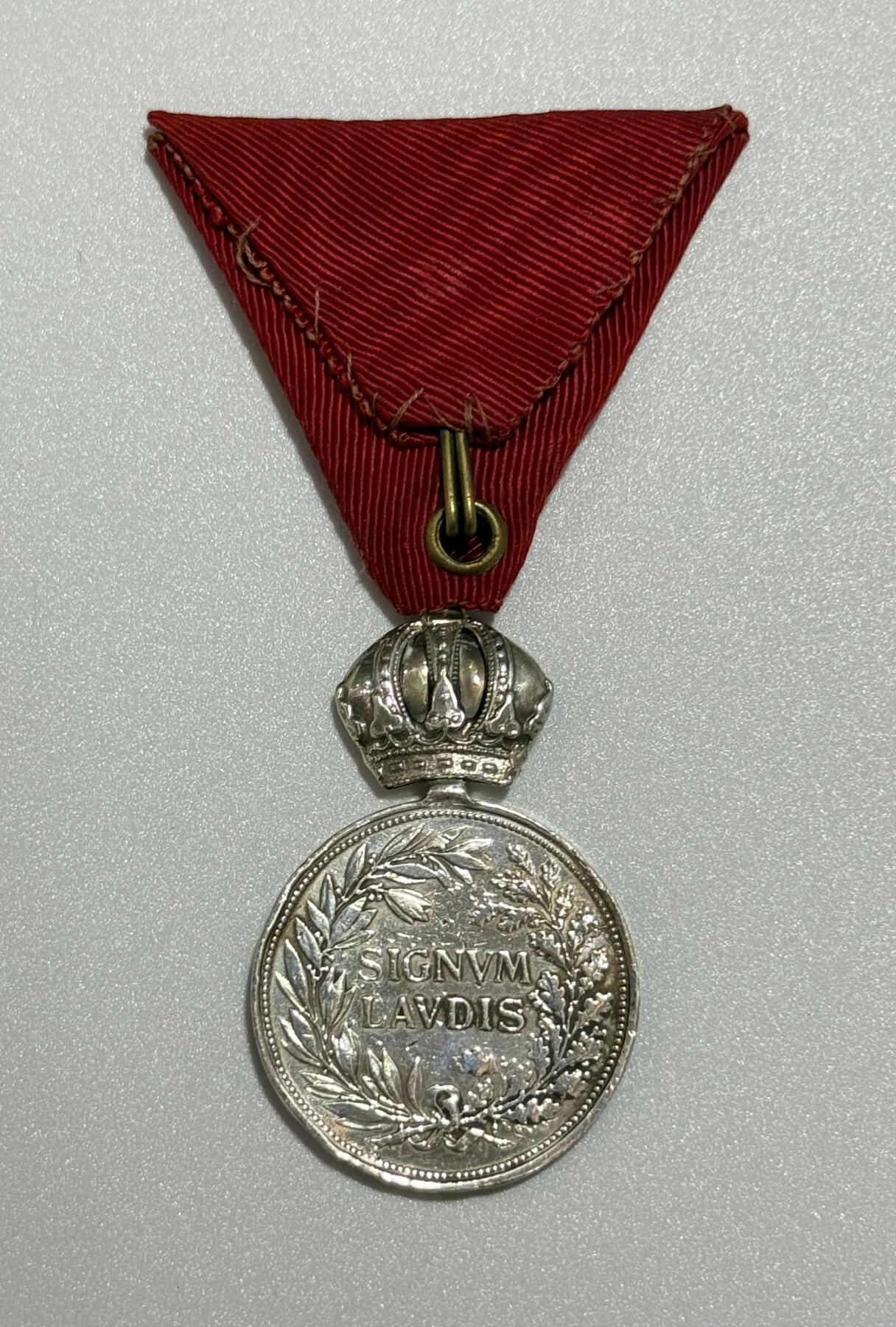 韵星假日精品2025秋季军品类拍卖会-- Rimey Holidays Boutique 2025 Autumn Militaria Sale 奥匈帝国银制银级军功奖章  