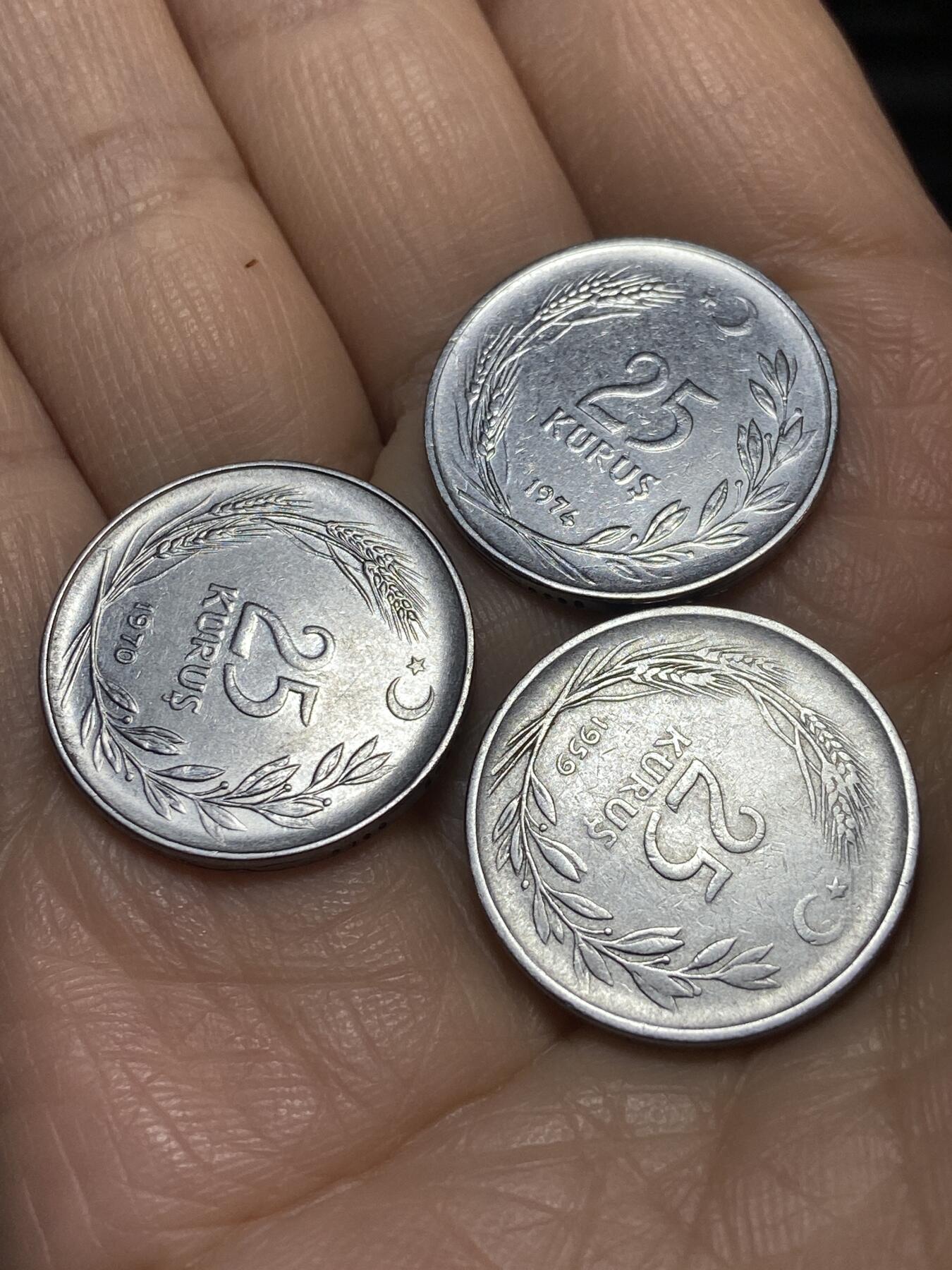 2025年第一百一十八场(总第一百四十四场）外国好品散币(免佣金) 土耳其🇹🇷25库鲁斯3枚：1959单年份，70年74年(两个版)