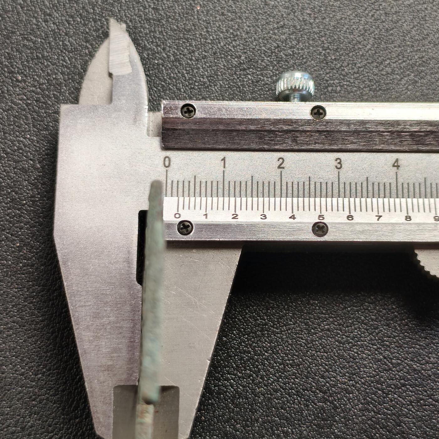 泉币菌-第119场-精品福利场   邻国回流 布币 裤衩币 文字稀奇古怪不懂 直径63mm×39.5 厚2.1mm  自定义 