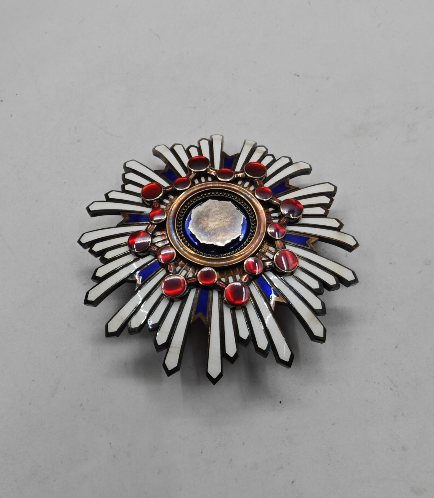 红色经典收藏拍卖专场第28期 勿忘国耻勿忘历史 战时二等瑞宝勋章带原盒 