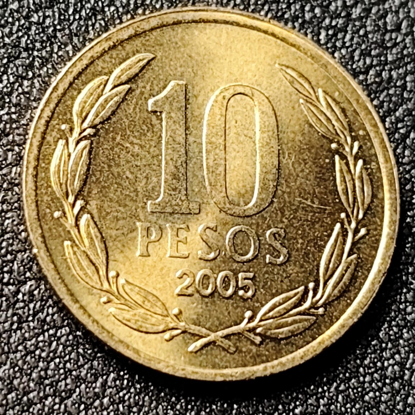 泉币菌-第118场-精品福利场 原光 智利2005年10比索青铜币 独立战争领袖奥希金斯 21MM