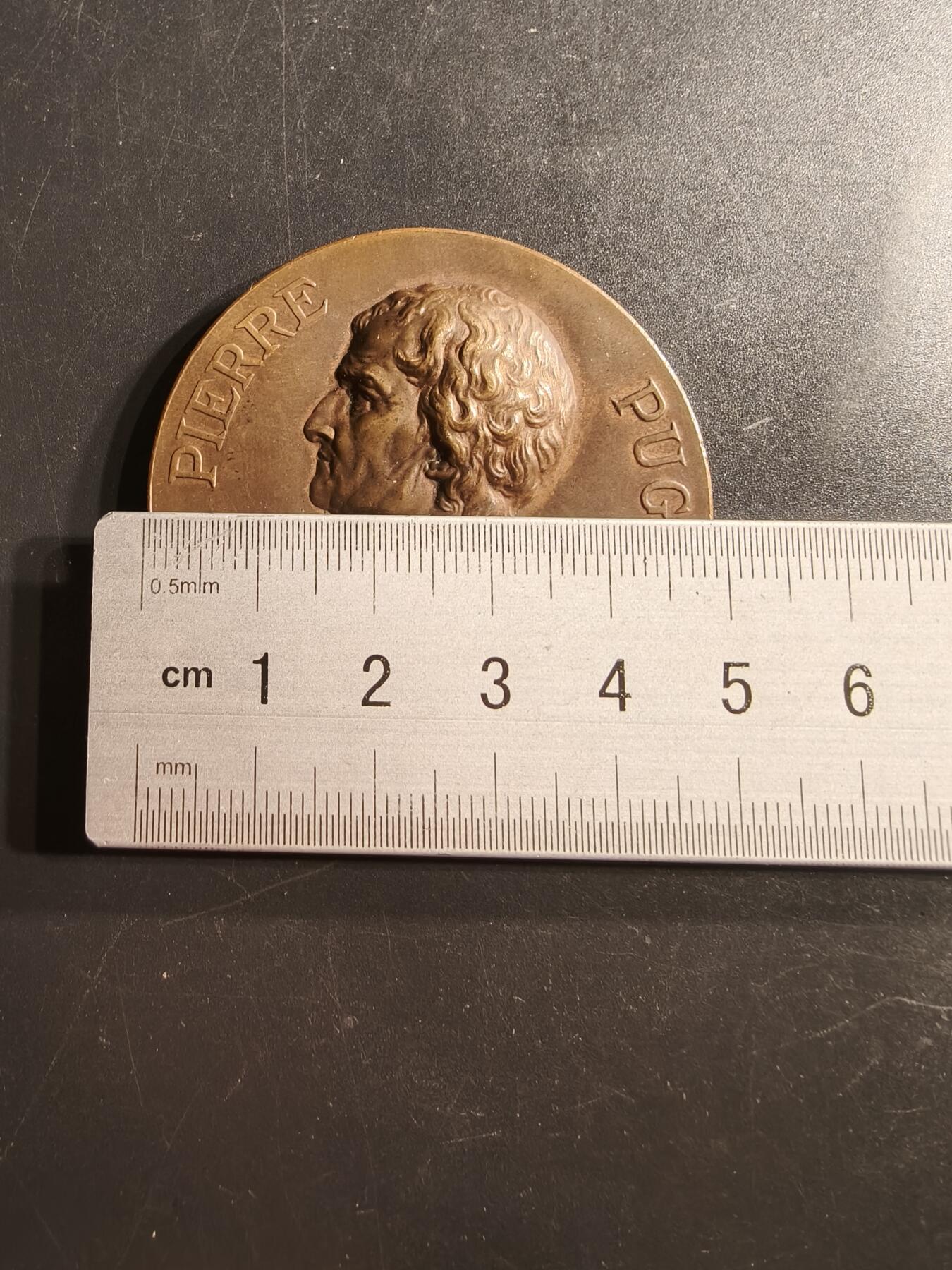 老王徽章第159期  法国马赛美术学院大铜章     直径50mm.   重量64.8g