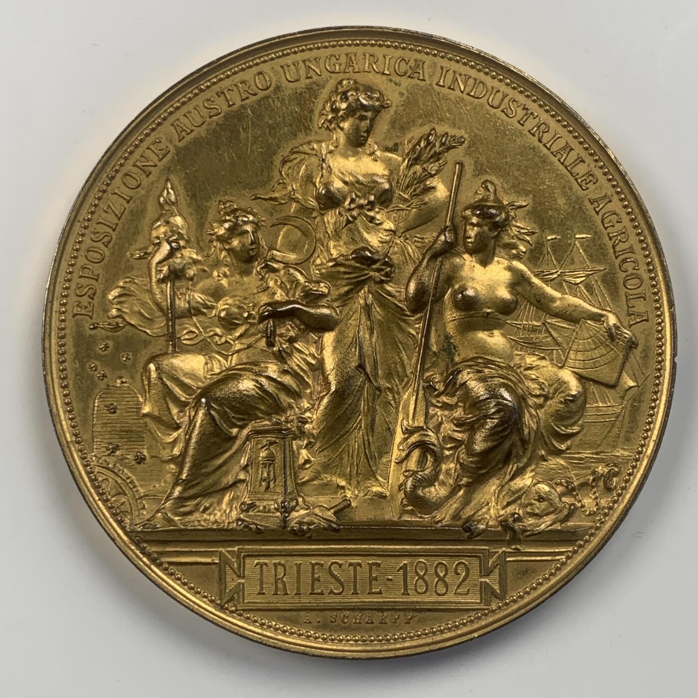 掌中浮雕-藏着的欧洲第039场 1882年奥地利工业与农业展览会镀金铜章 ， 61mm ，74.9g，雕刻大师安东.沙夫（A.Scharff）作品