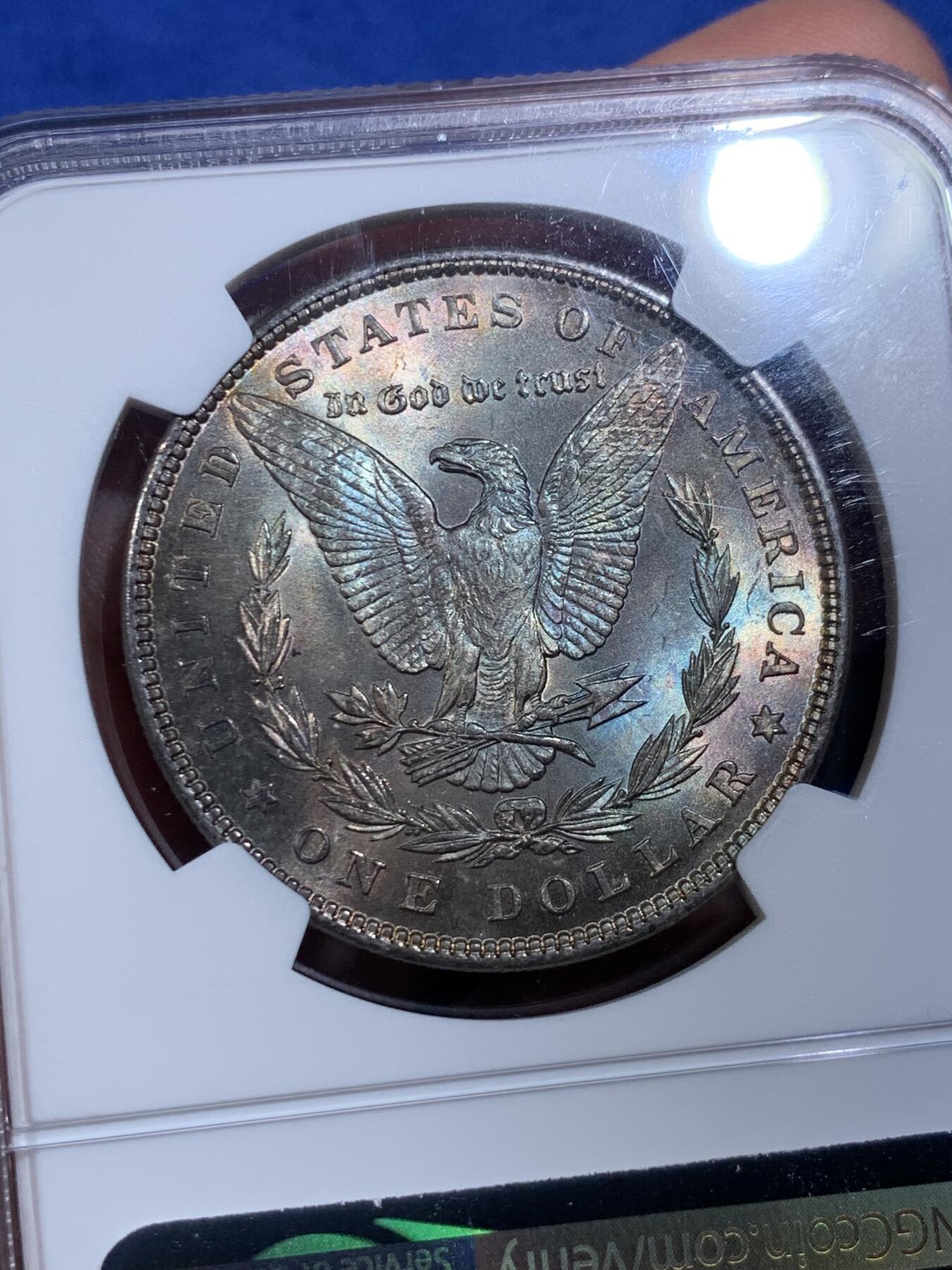 《竞宝斋》第433场 周日，周一 2场连拍 （全场包邮） NGC MS64 美国1896年摩根银币 女神面蓝紫满彩+蓝环彩 背面绿紫满彩 两面底光充沛 收藏级满彩摩根