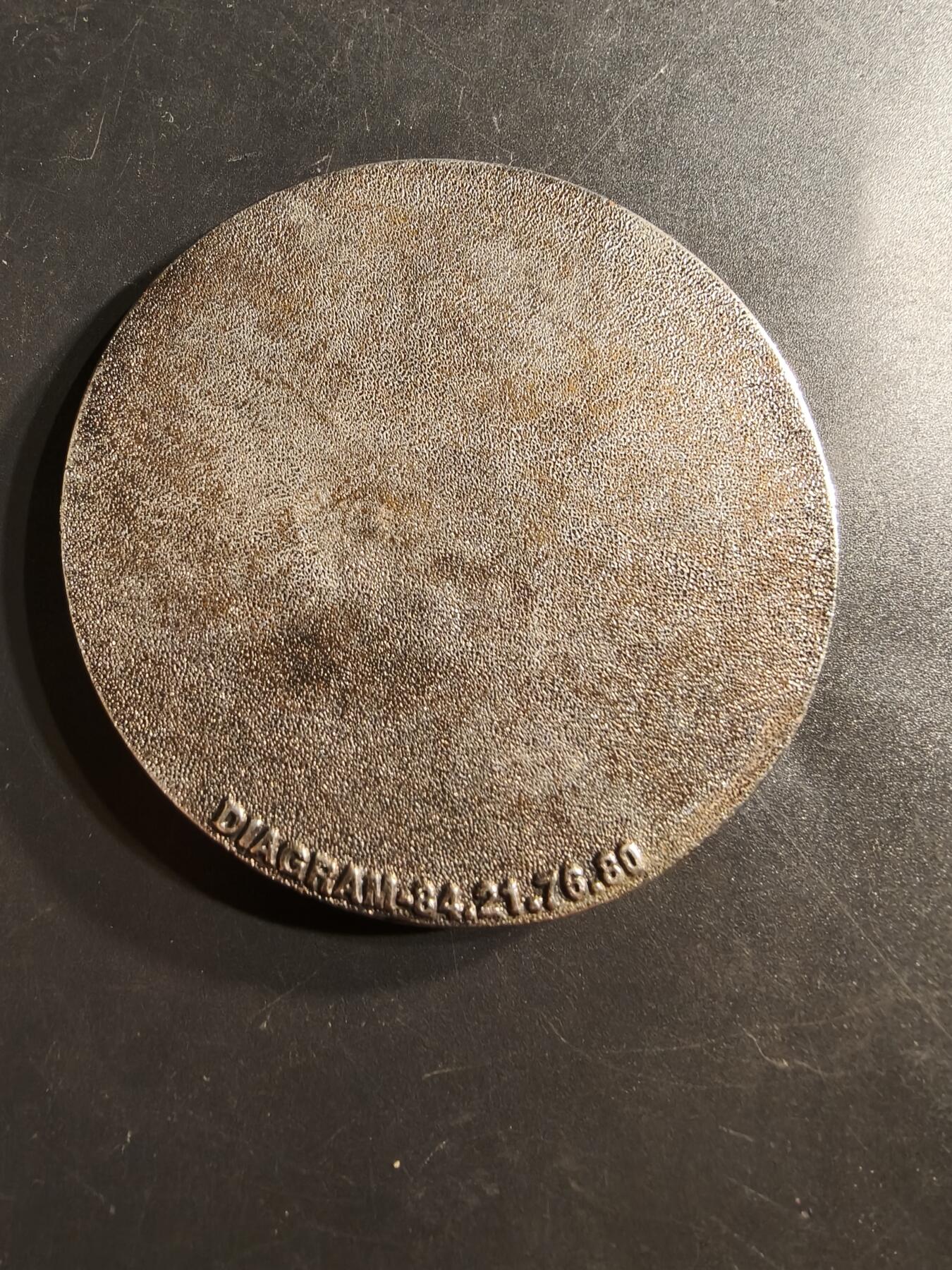 老王徽章第159期  第137步兵团职业培训中心纪念章     带珐琅    直径65mm.    重量82.3g
