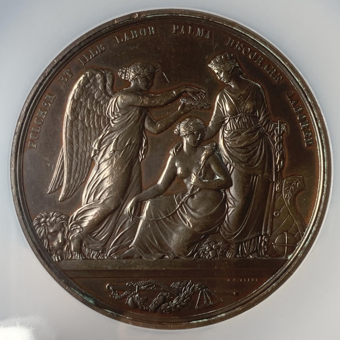掌中浮雕-藏着的欧洲第039场 NGC UNC : 1851年英国伦敦世博会铜章，64mm，发行量仅300多枚，设计者为W.Wyon，此版本作为颁发给评审评委会的奖章，少见品种