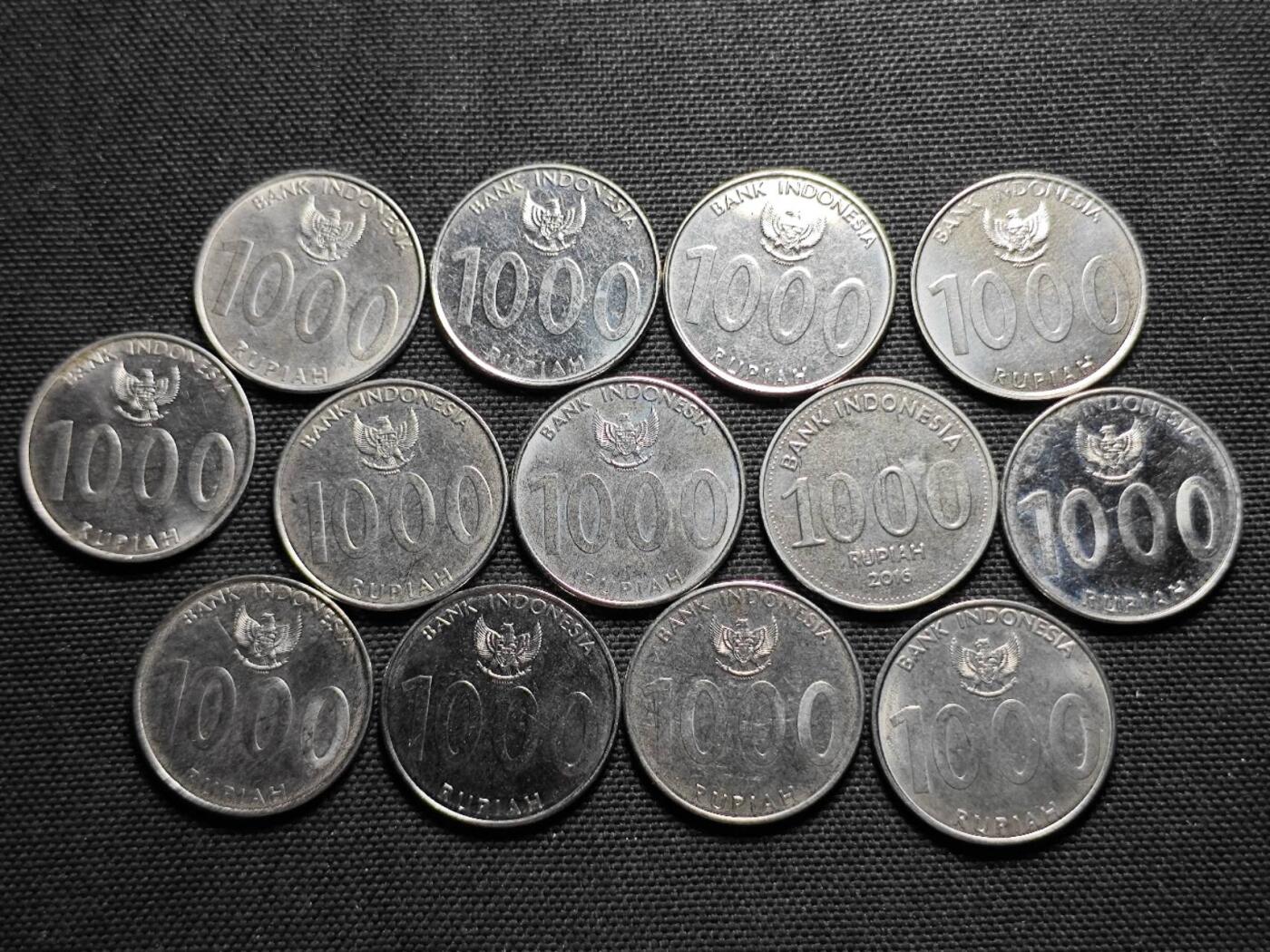 KK钱币收藏小铺  第359场  2月预留时间 周末发货  印度尼西亚1000卢比11枚