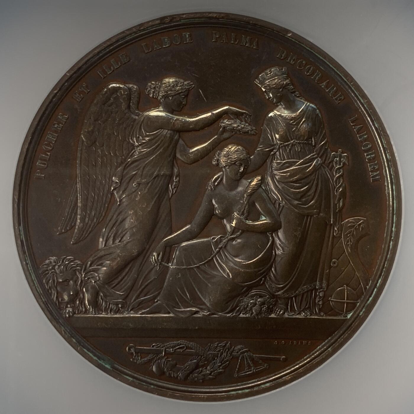 掌中浮雕-藏着的欧洲第039场 NGC UNC : 1851年英国伦敦世博会铜章，64mm，发行量仅300多枚，设计者为W.Wyon，此版本作为颁发给评审评委会的奖章，少见品种