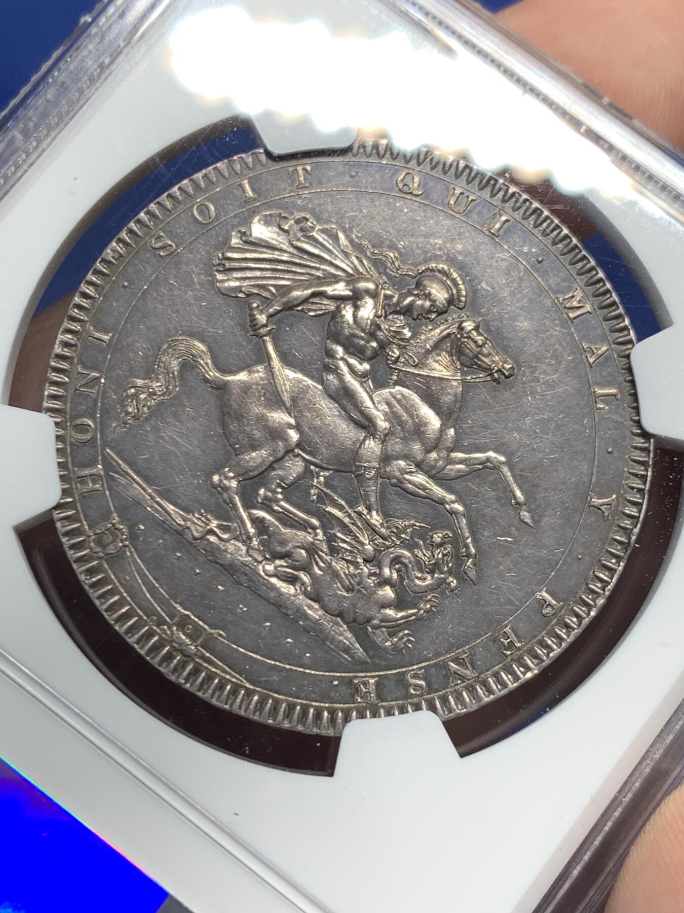 《竞宝斋》第433场 周日，周一 2场连拍 （全场包邮） NGC MS61 英国 1818年 乔治三世 1克朗马剑大银币