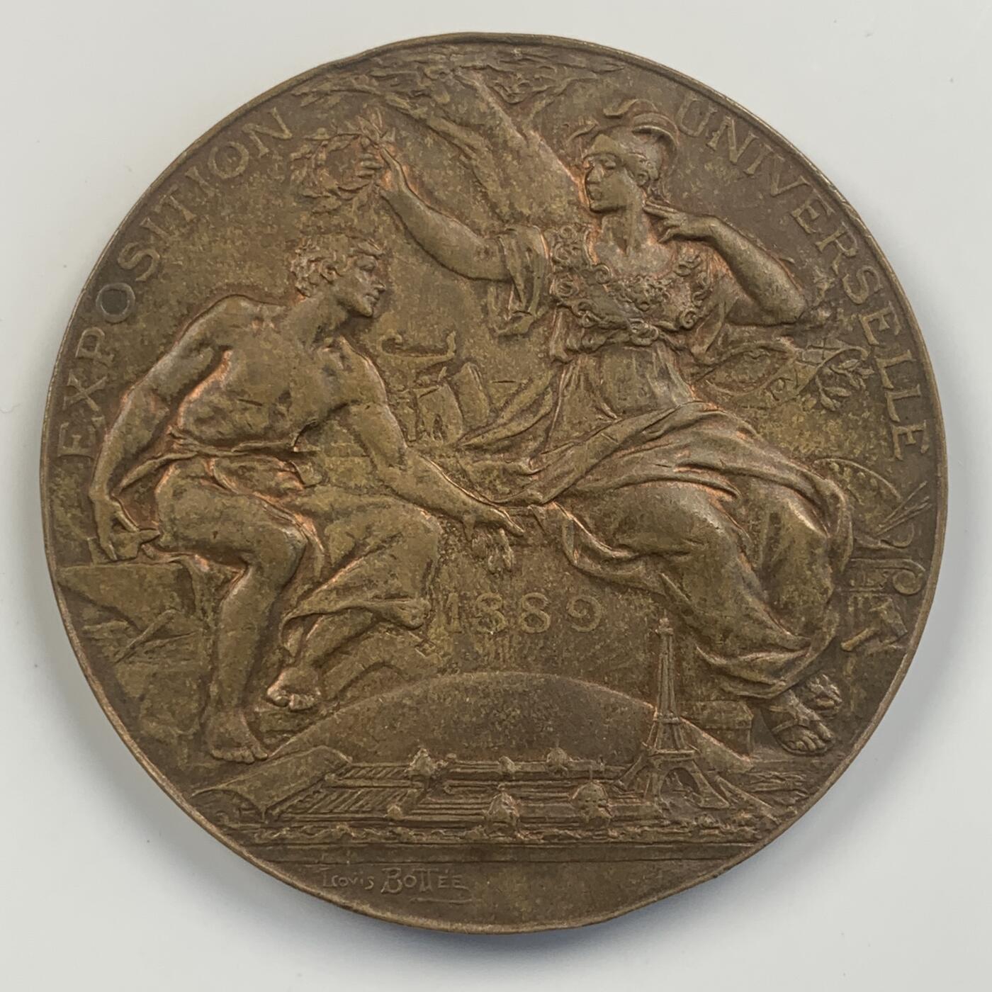 掌中浮雕-藏着的欧洲第039场 1889年法国巴黎世博会铜章，63mm，实发阴刻奖牌少见，雕刻家路易.博泰（L.Bottee）作品