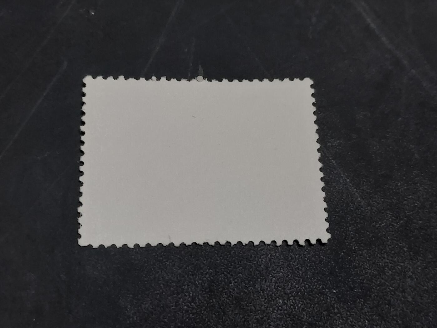 博彦收藏  11月3日 8点 邮票专场 N11 新票一枚，有折印/边有小裂