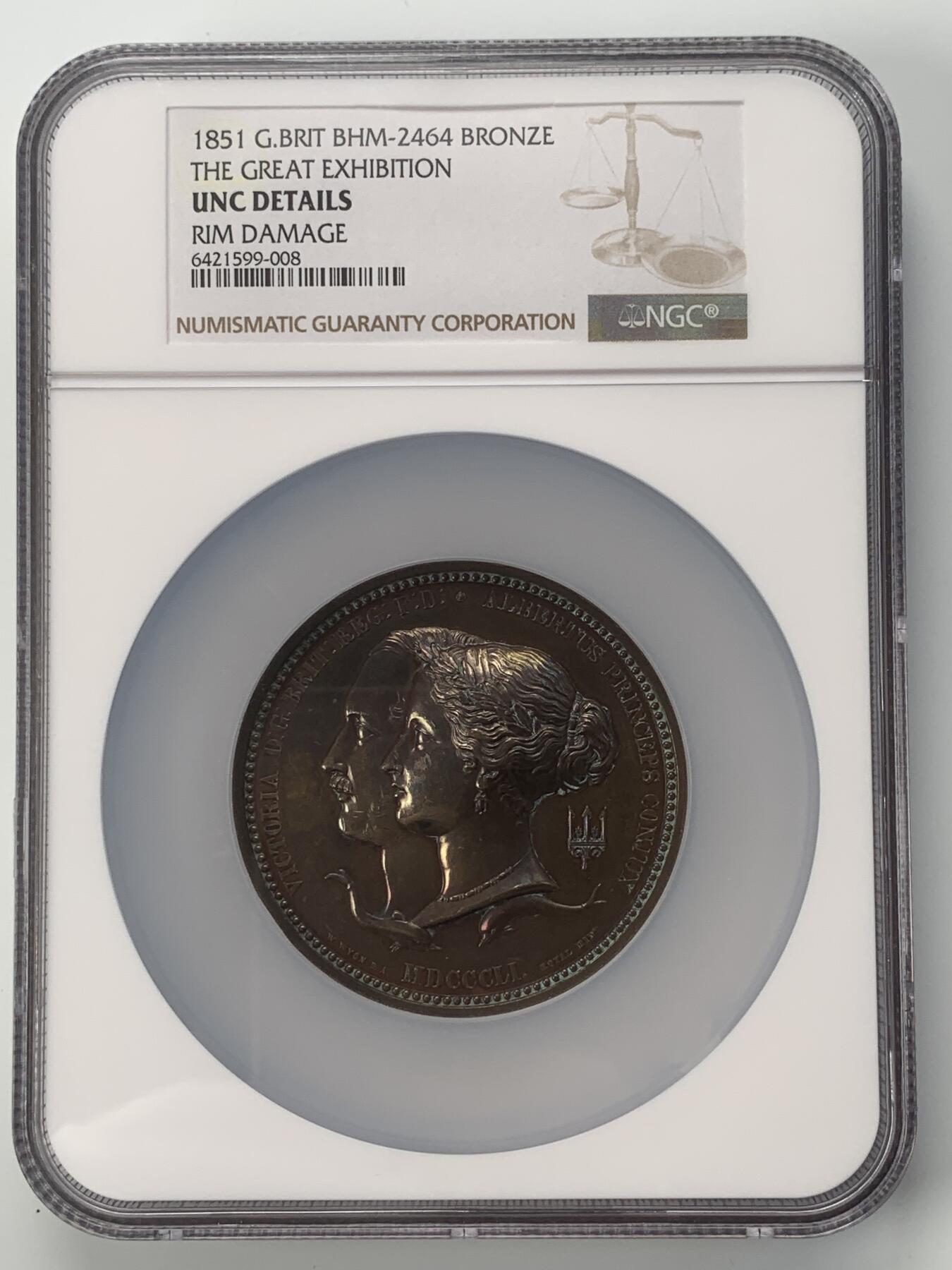 掌中浮雕-藏着的欧洲第039场 NGC UNC : 1851年英国伦敦世博会铜章，64mm，发行量仅300多枚，设计者为W.Wyon，此版本作为颁发给评审评委会的奖章，少见品种