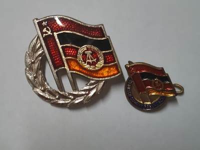 韵星假日拍卖第二十九期 -- Rimey Holidays Auction 29 - 民主德国银级苏德友谊奖章一套