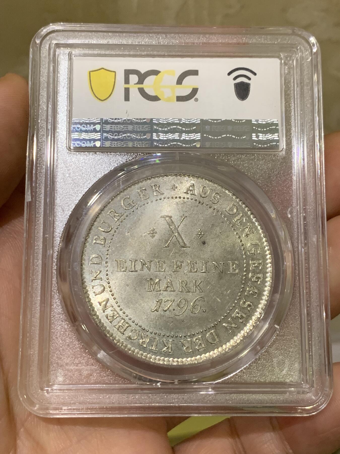 《竞宝斋》第433场 周日，周一 2场连拍 （全场包邮） 冠军分 PCGS MS65 德国 1796 法兰克福 烤鸡泰勒大银币 十字转光 顶级状态 深打凝霜 可遇不可求的状态