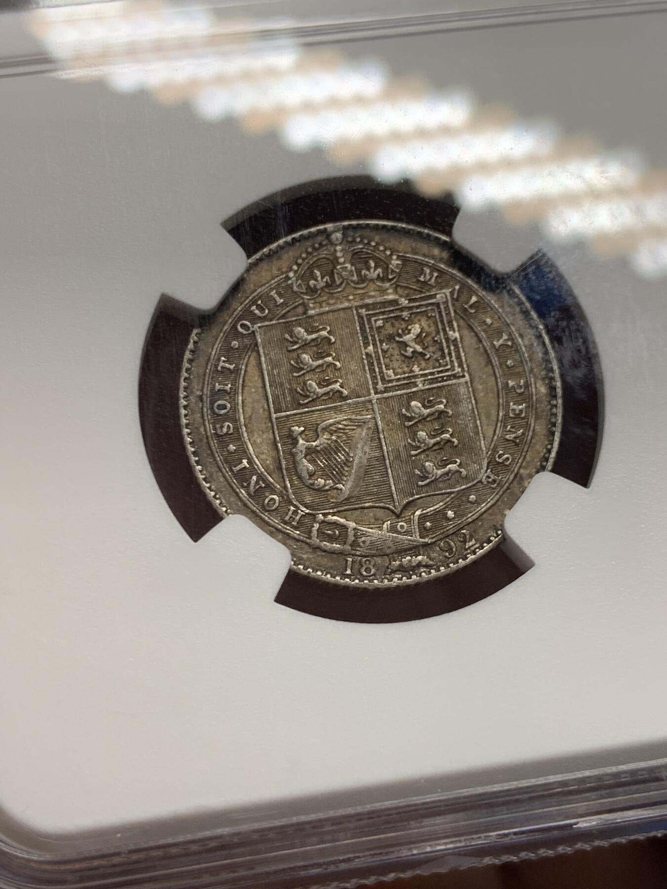 《竞宝斋》第433场 周日，周一 2场连拍 （全场包邮） NGC XF45 英国1892年维多利亚女王高冠1先令银币 原味深包浆