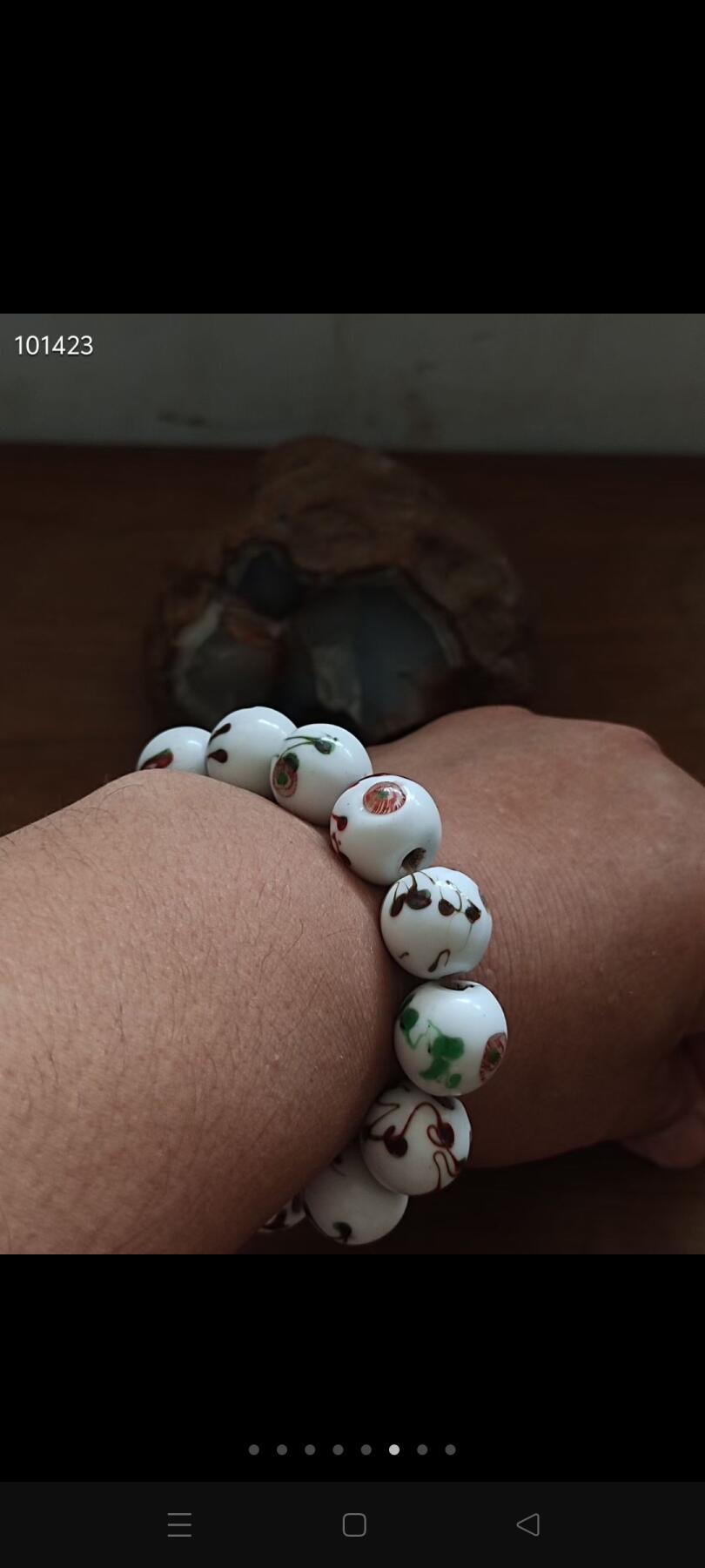 民国时期猫眼石手串，共计13枚玉珠，包浆圆润饱满，收藏佩戴非常漂亮，品相如图！