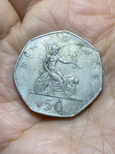 2025年第一百一十八场(总第一百四十四场）外国好品散币(免佣金) - 英国🇬🇧1978年50新便士(伊丽莎白二世中年花冠，十进制第一版)
