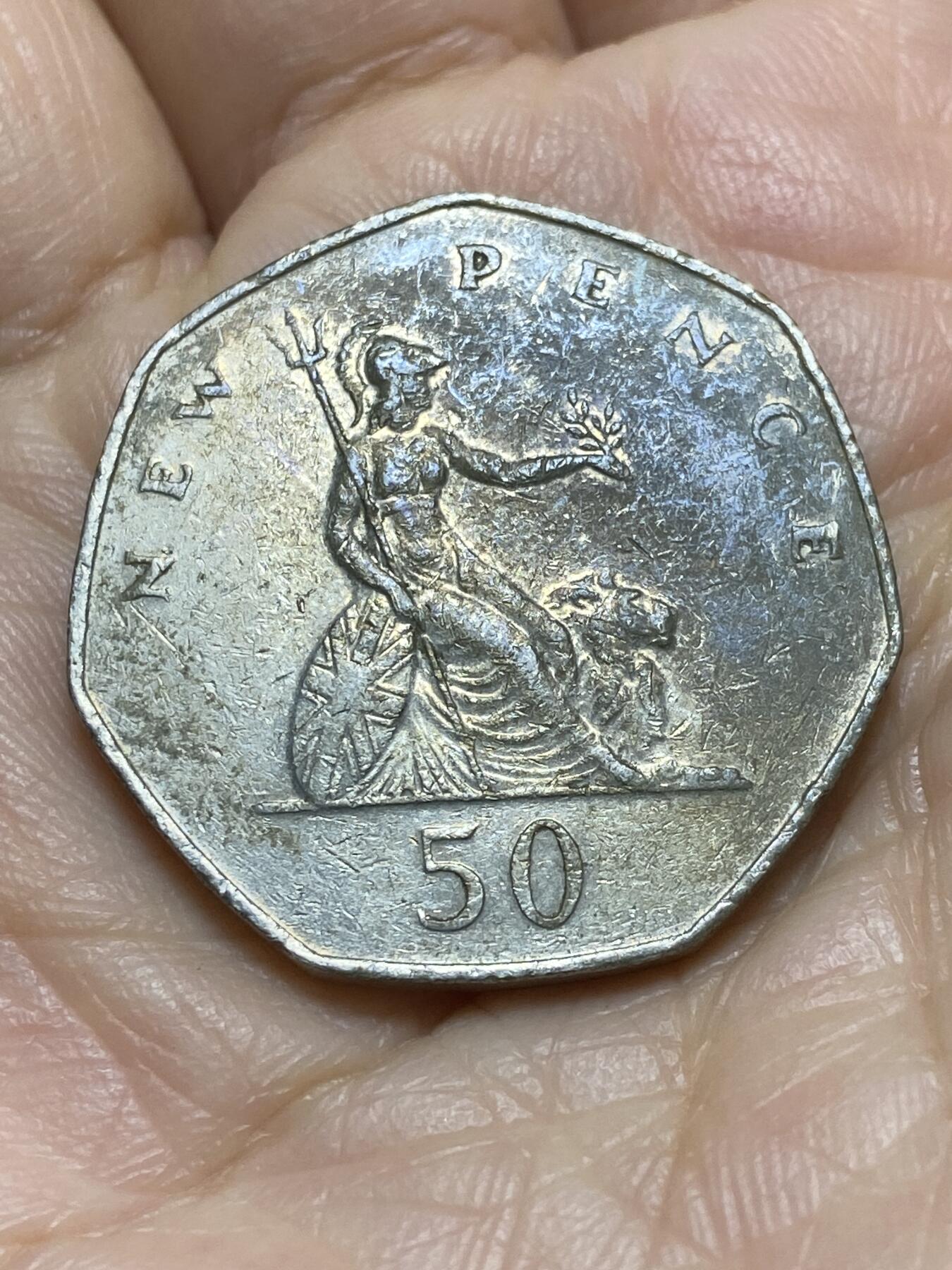 2025年第一百一十八场(总第一百四十四场）外国好品散币(免佣金) 英国🇬🇧1978年50新便士(伊丽莎白二世中年花冠，十进制第一版)