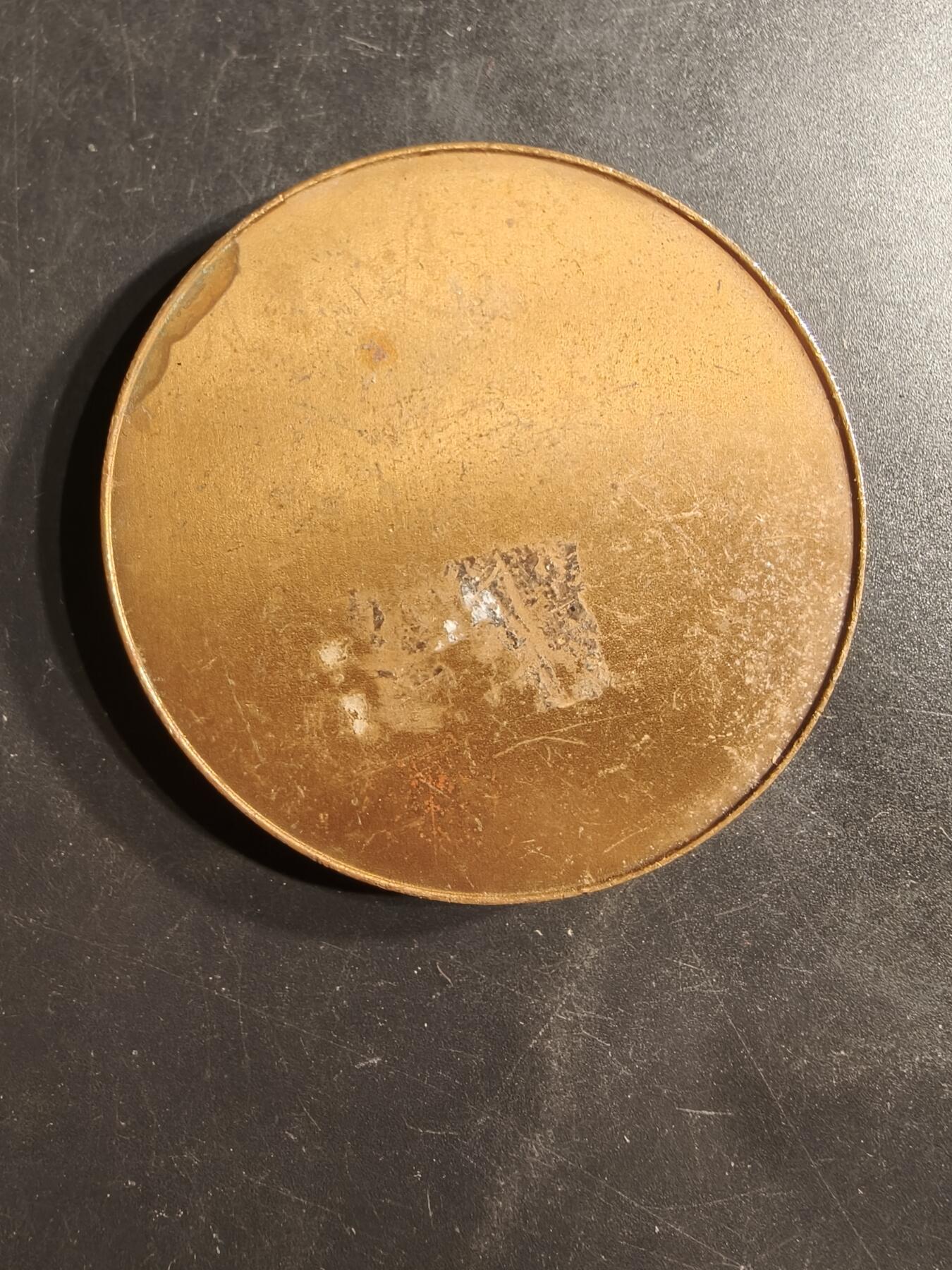 老王徽章第159期 法国海军陆战队第21步兵团大铜章    直径58mm.   重量100g