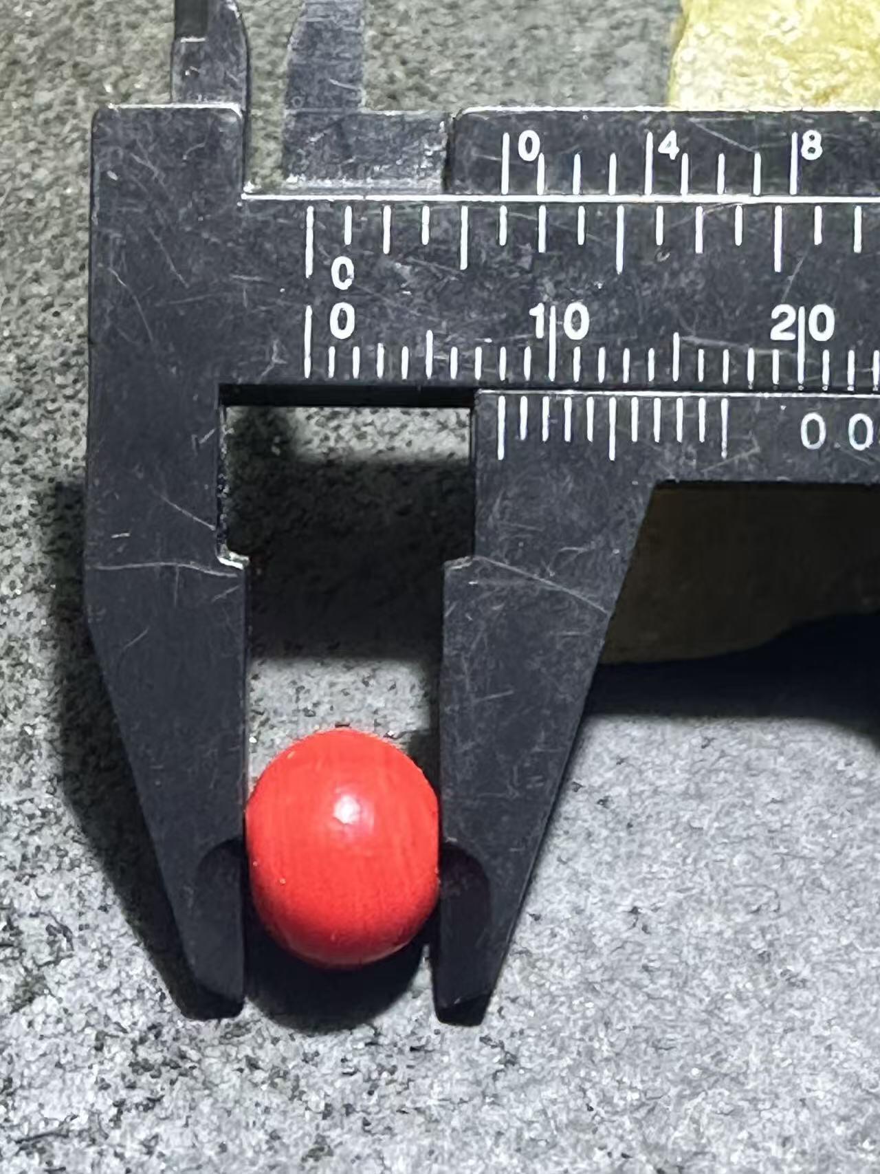 建国前后库存雪巴琉璃苹果珠一颗，。