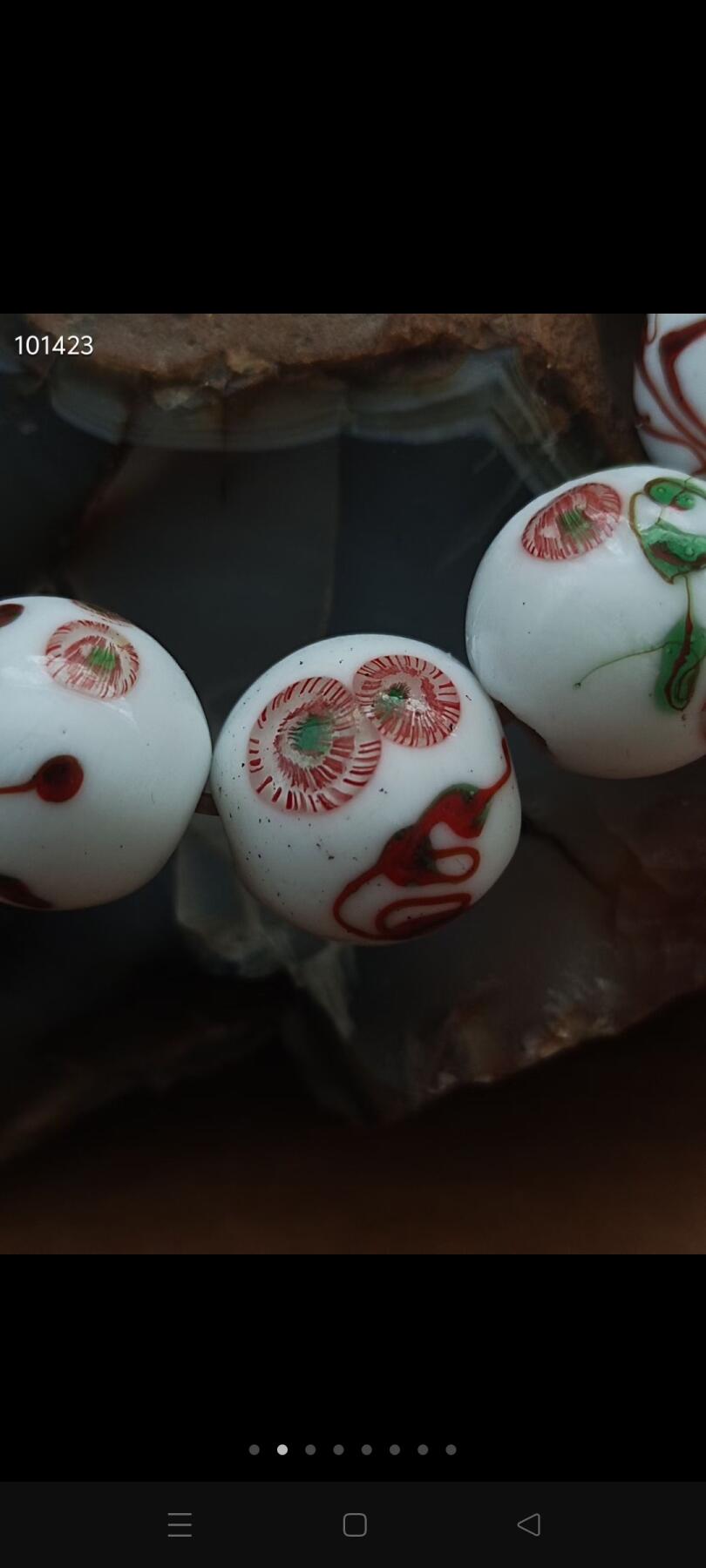 民国时期猫眼石手串，共计13枚玉珠，包浆圆润饱满，收藏佩戴非常漂亮，品相如图！